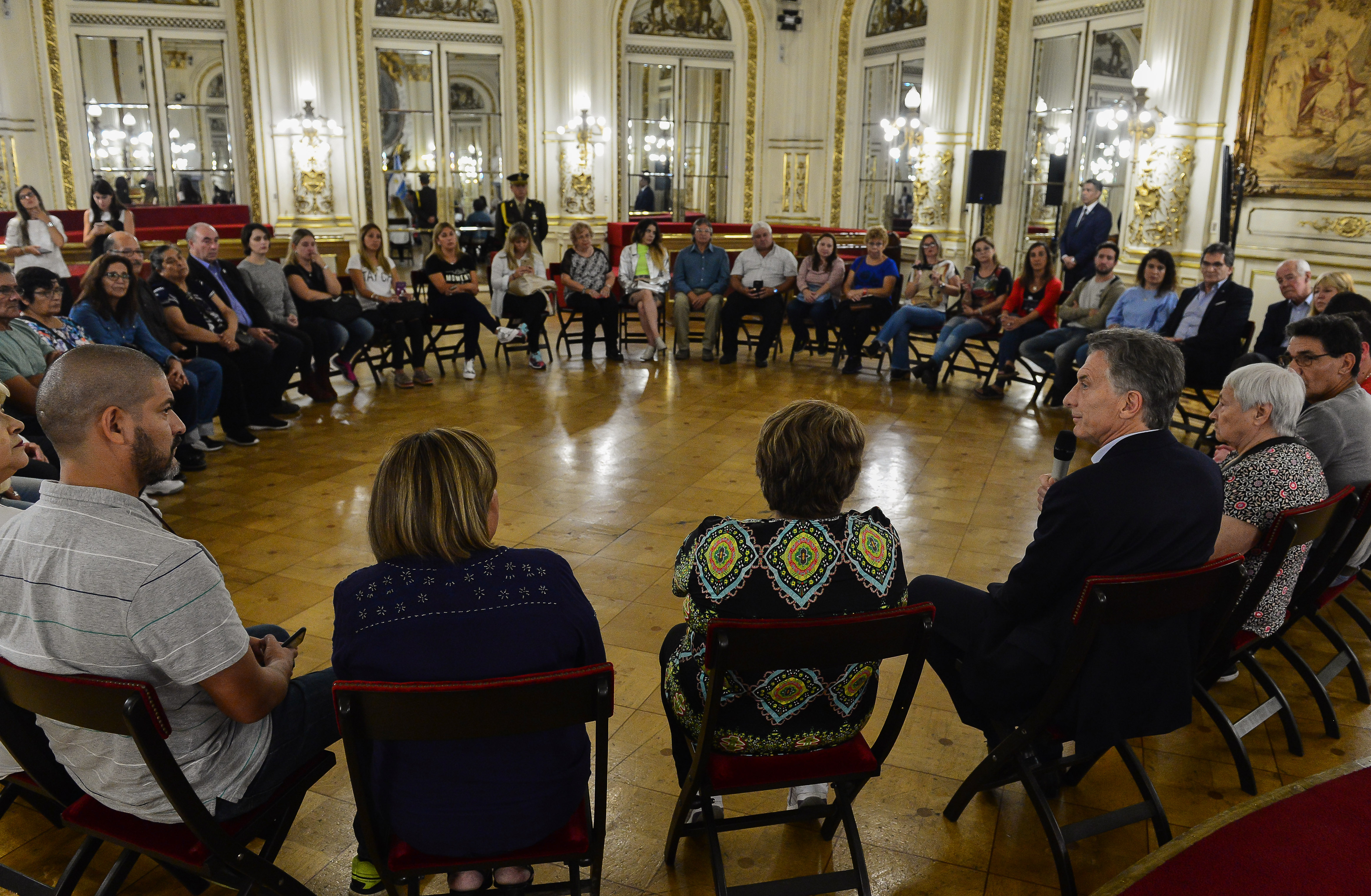 Encuentro con familiares de héroes de Malvinas