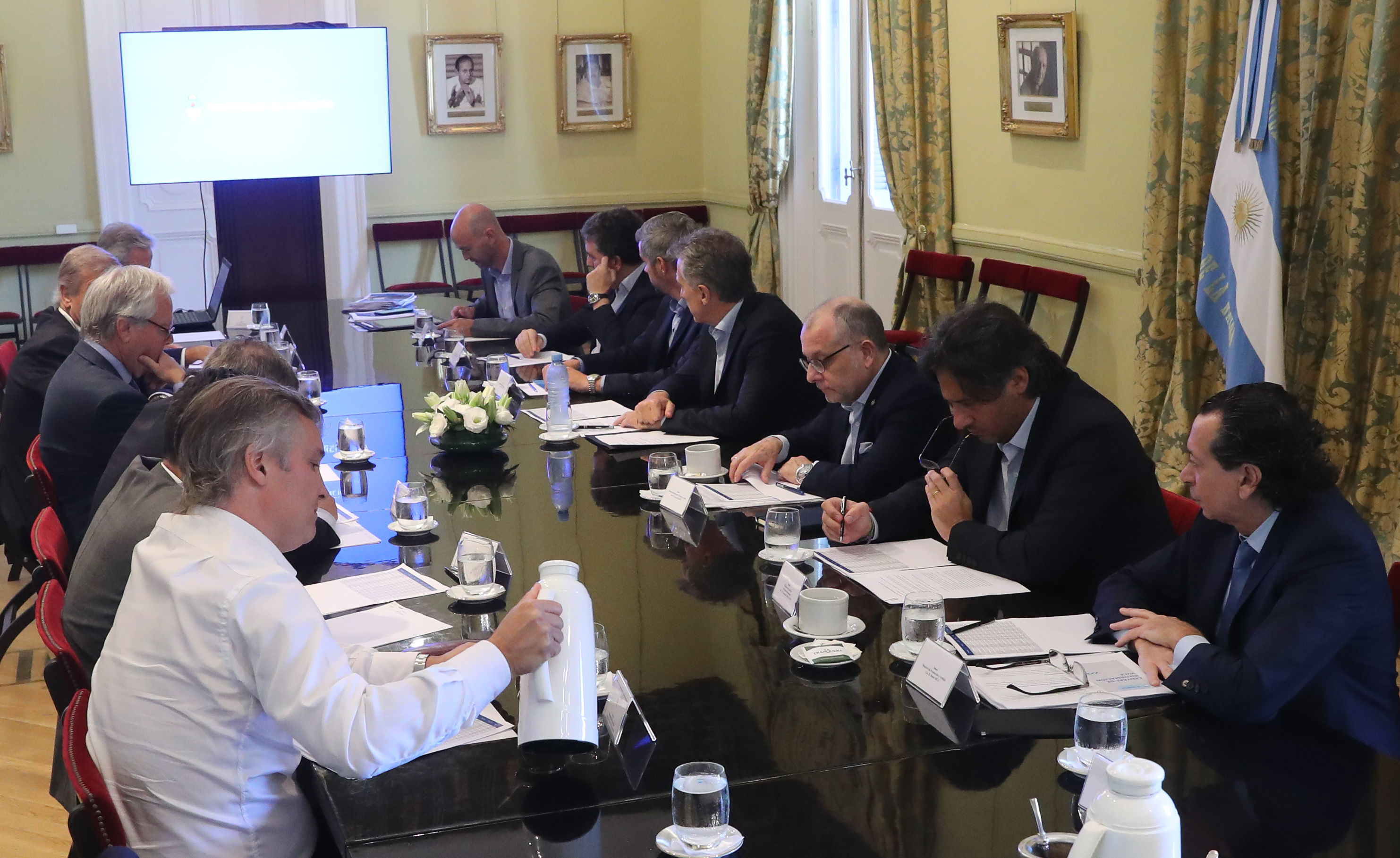 El presidente Macri encabezó una reunión de Gabinete Nacional
