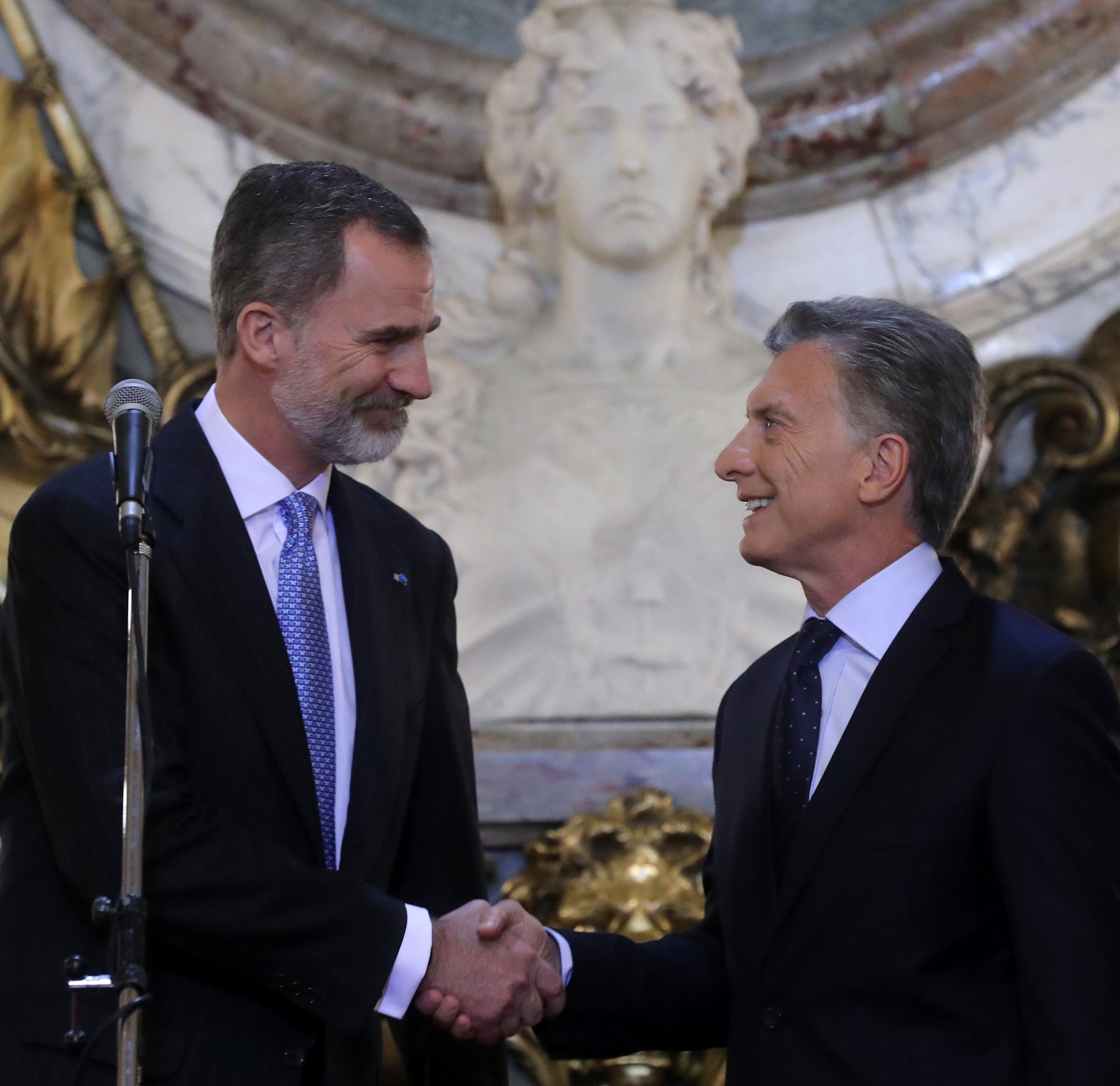 El presidente Macri recibió a los Reyes de España
