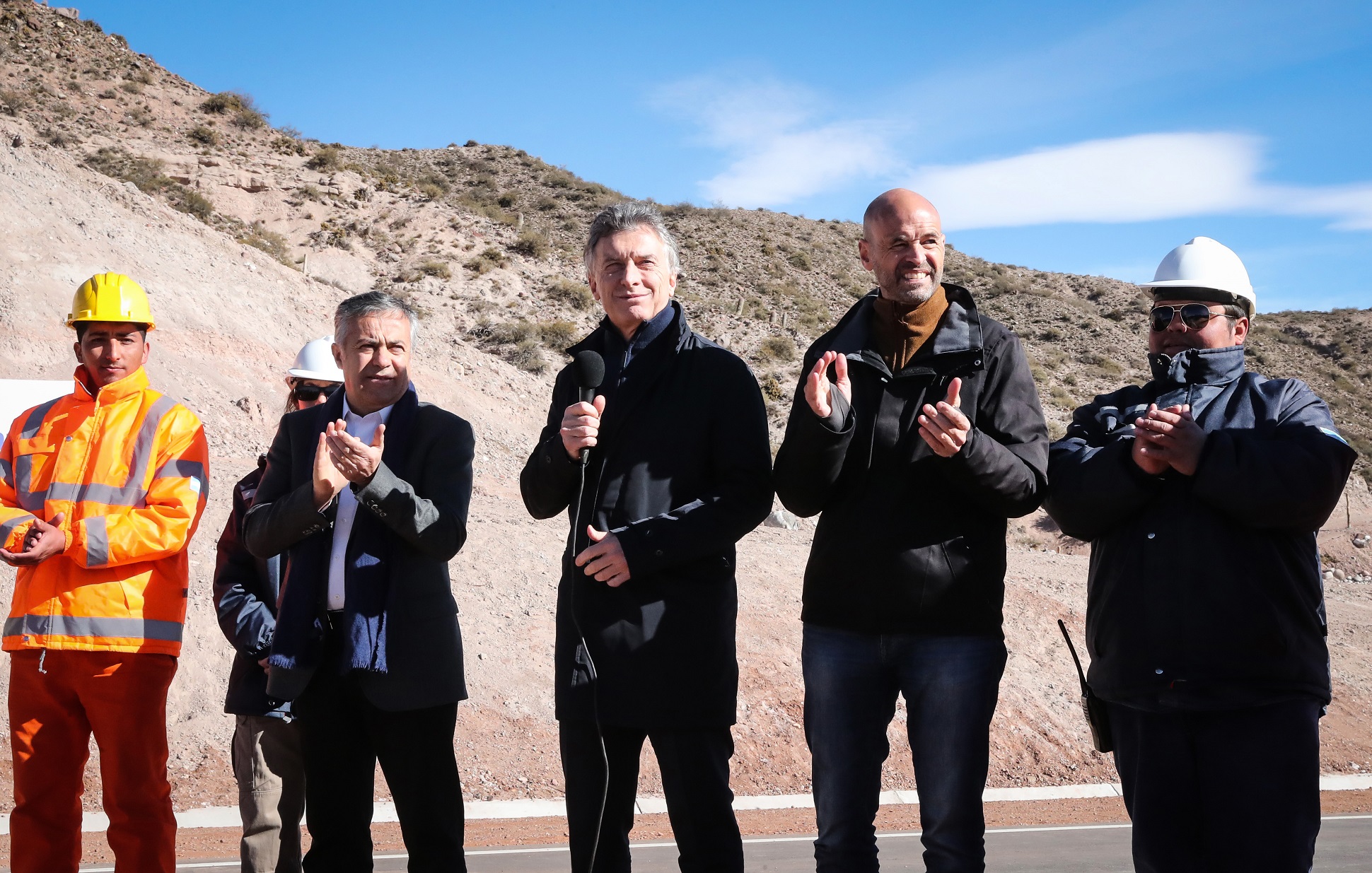 Macri encabezó el acto de la inauguración de un tramo de la Ruta Nacional 40, en Mendoza