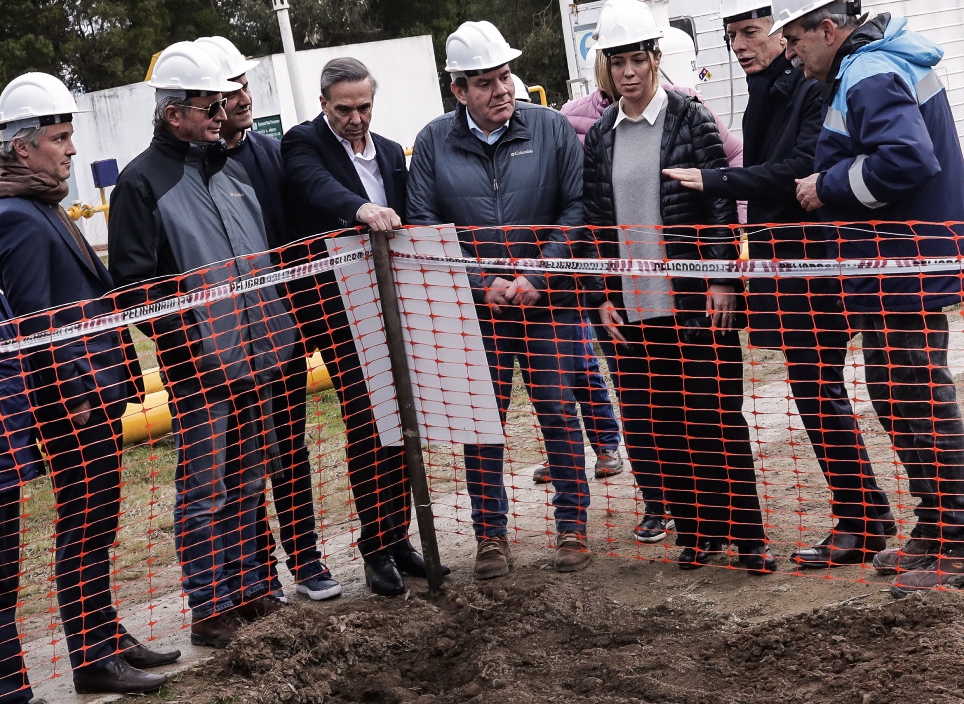 Macri recorrió en Mar del Plata las obras de ampliación del Gasoducto de la Costa