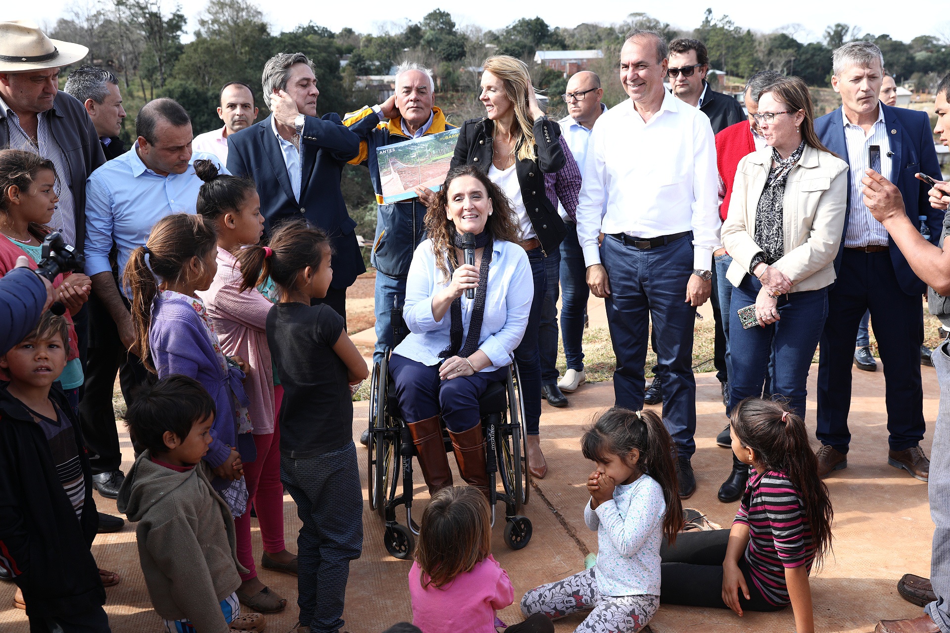 Michetti inauguró obras en Misiones