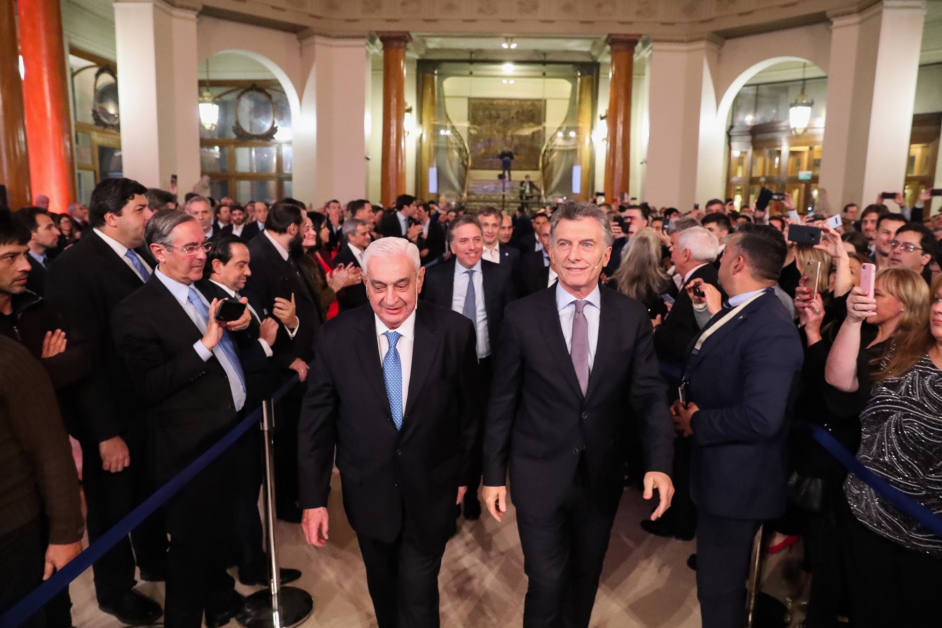 El Presidente asistió a la celebración del 165° aniversario de la Bolsa de Comercio de Buenos Aires