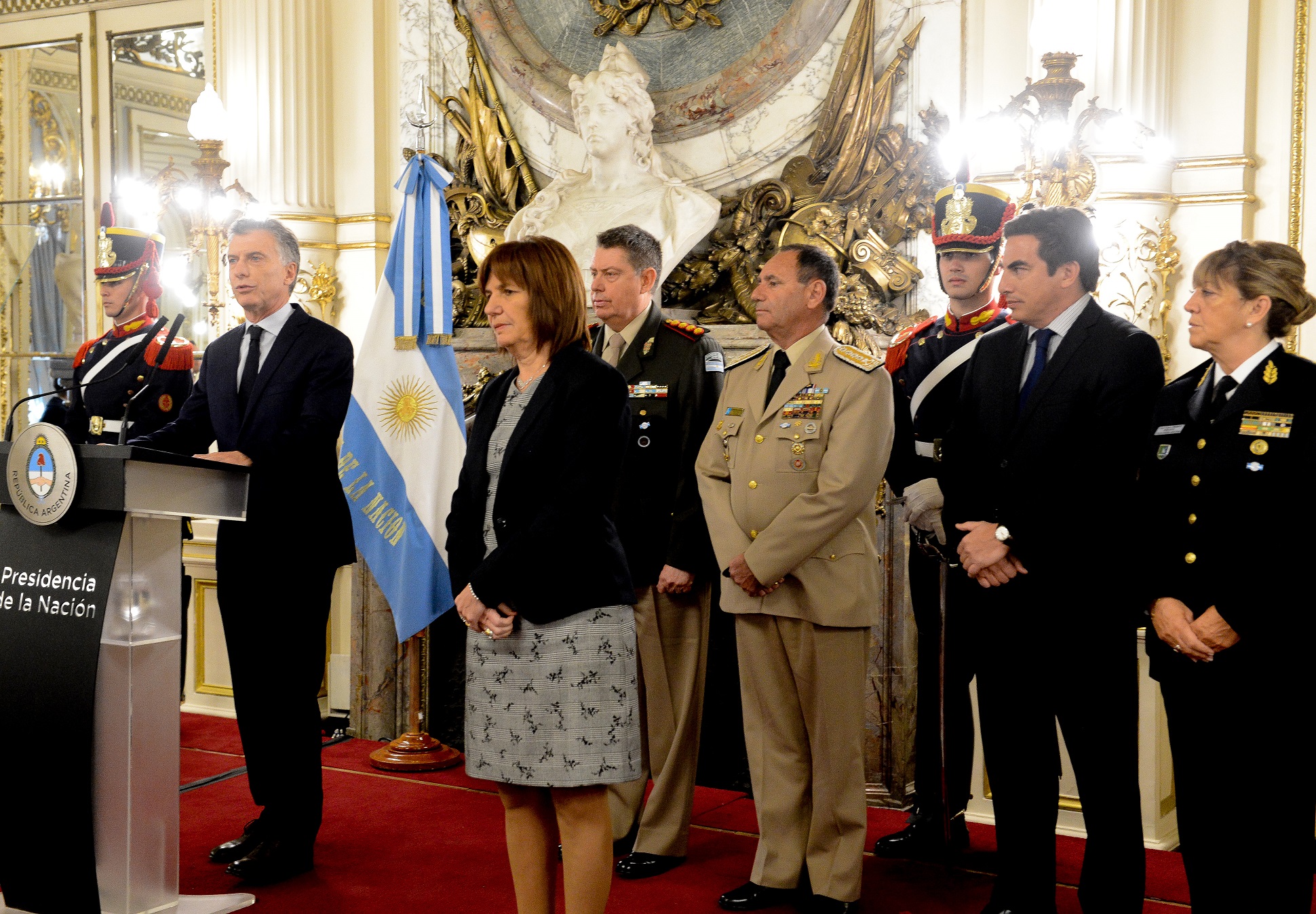 Macri encabezó un homenaje a los caídos de las fuerzas de seguridad en cumplimiento del deber