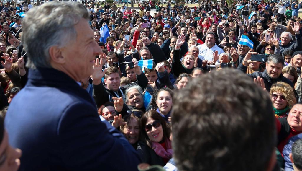 El Presidente recorrió la ciudad cordobesa de Monte Cristo