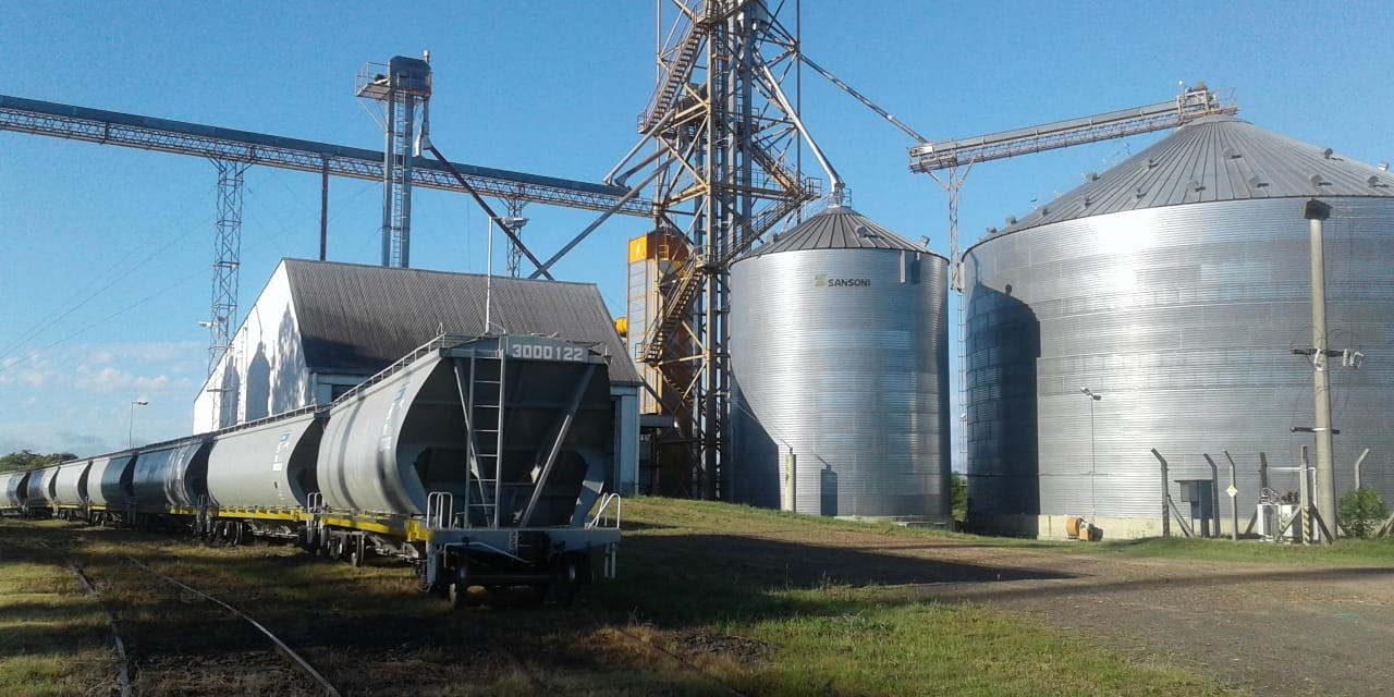 Luego de cinco años la línea Urquiza volvió a transportar granos para exportación