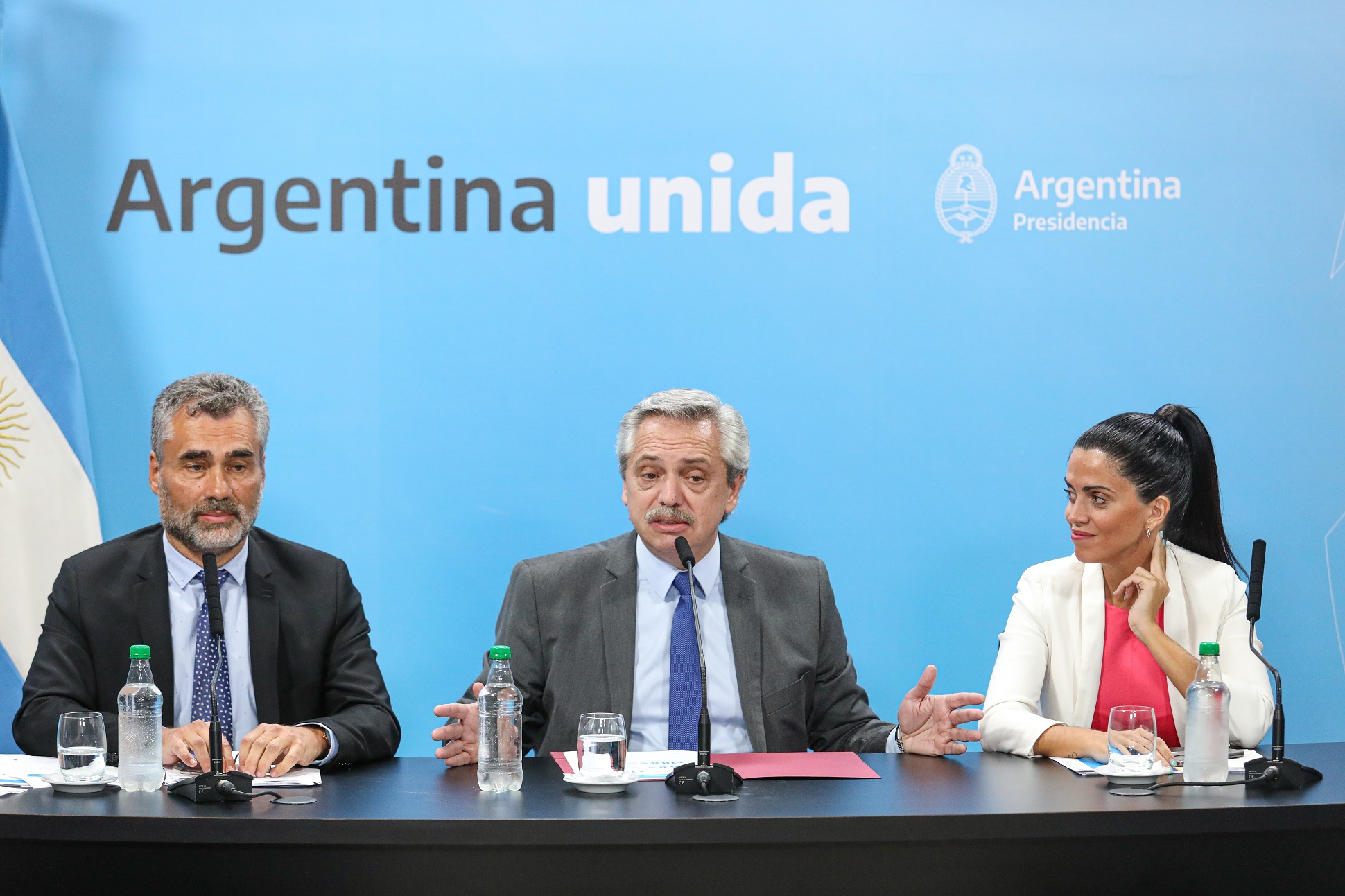El Gobierno anunció aumentos del 13 por ciento para jubilaciones y pensiones mínimas y beneficiarios de la AUH