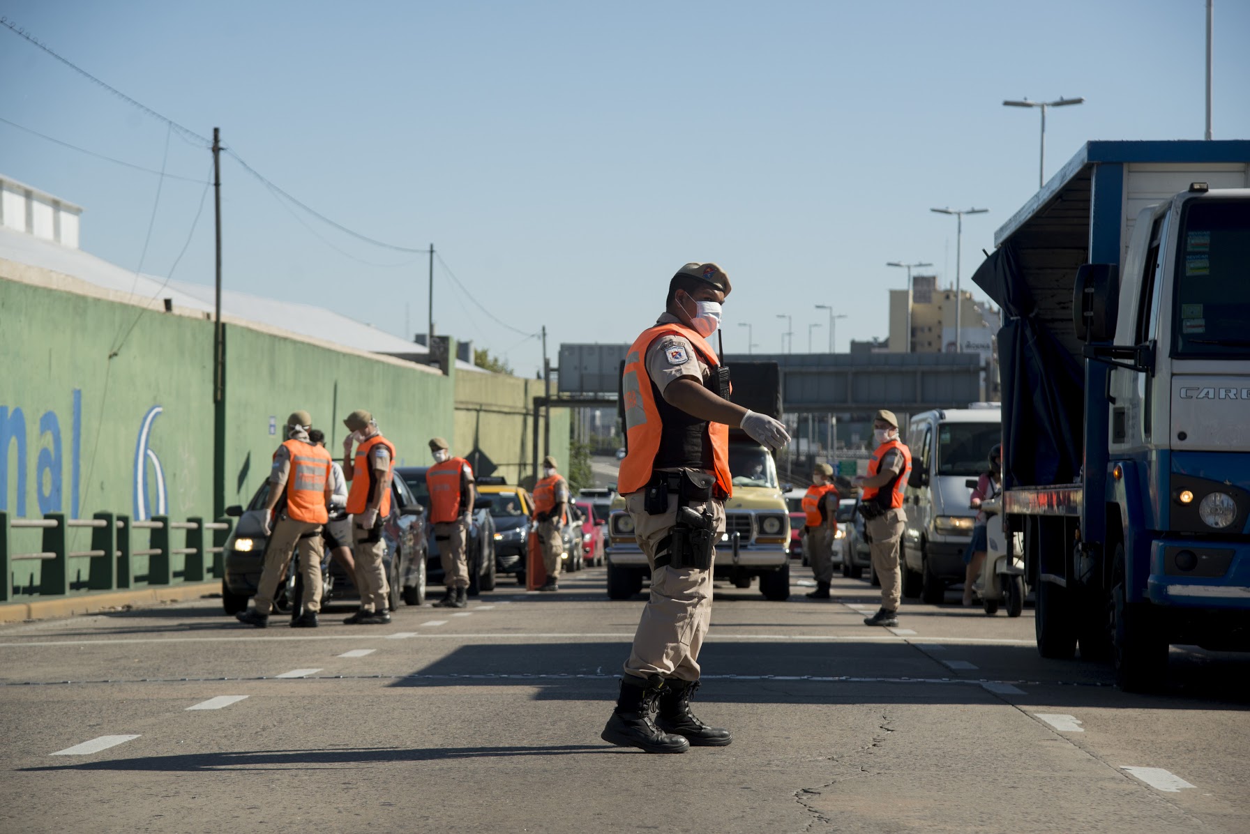 Siguen los operativos de control vehicular e inicio de causas penales por violar la cuarentena