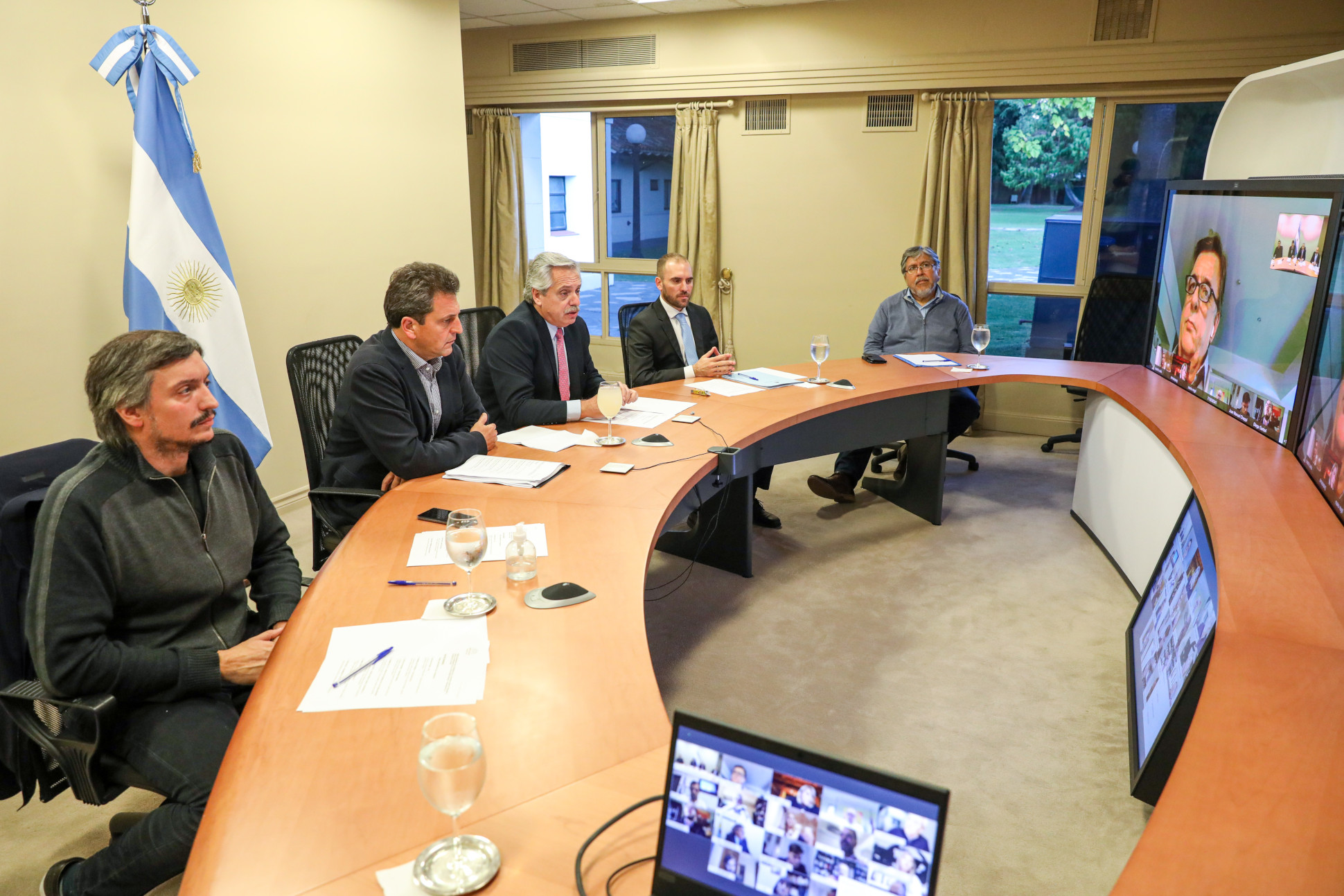 El Presidente mantuvo una videoconferencia con los jefes de los bloques de Diputados