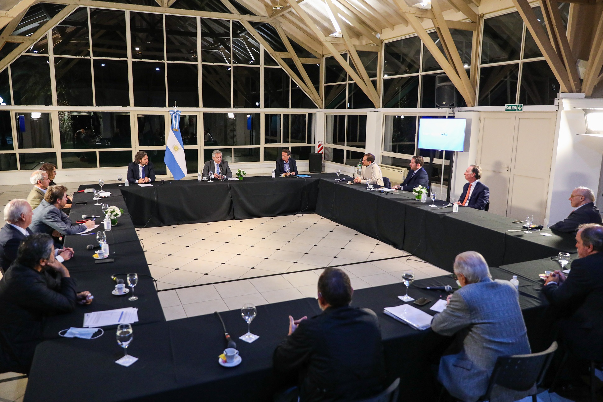 Coronavirus: el presidente Alberto Fernández se reunió con representantes del sector de la construcción