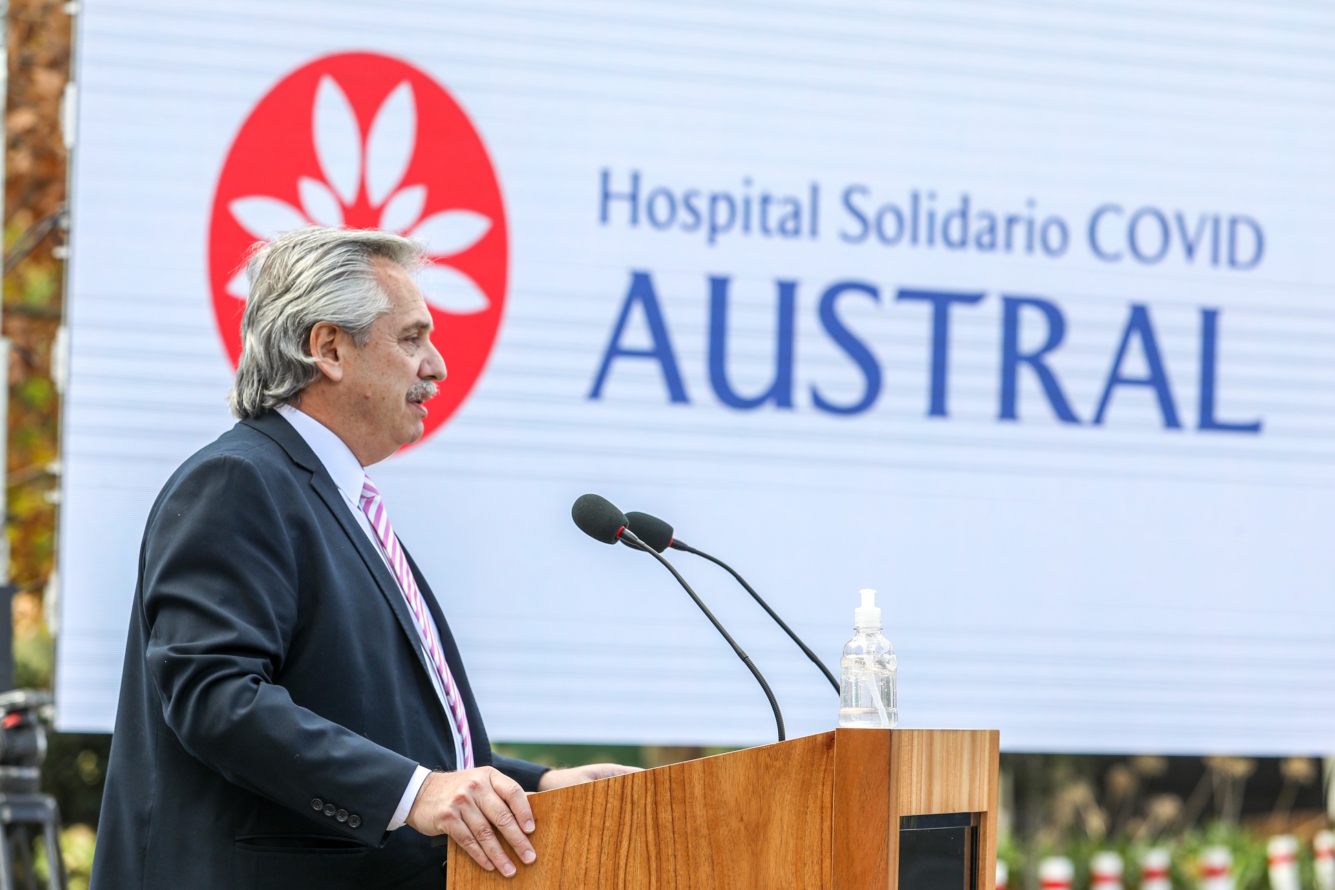Coronavirus: El Presidente encabezó la puesta en marcha del Hospital Solidario COVID-19 Austral en Pilar