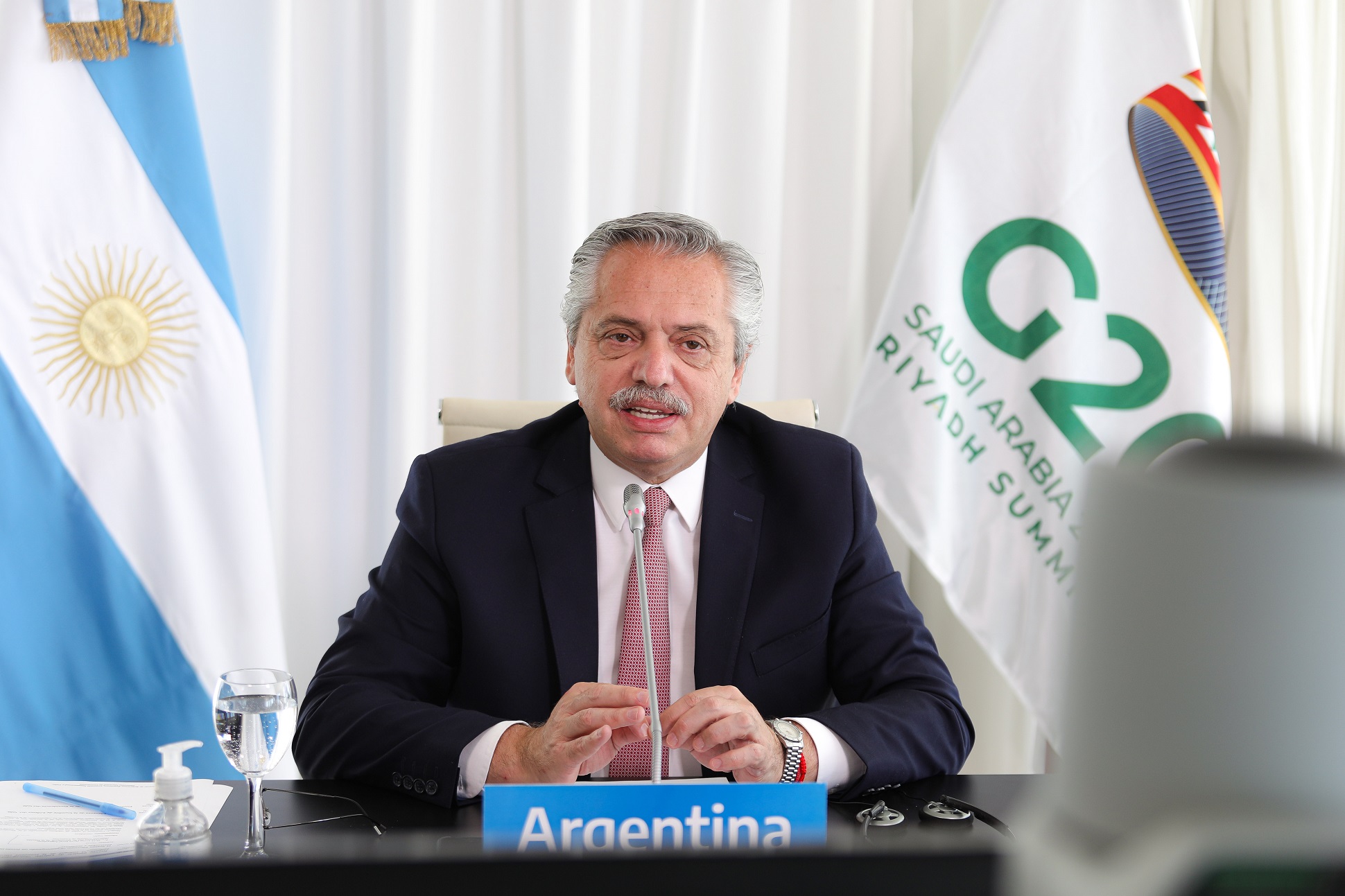 ”La Argentina está comprometida con una agenda de transición justa hacia el desarrollo integral y sostenible”, dijo hoy el Presidente en el G20 