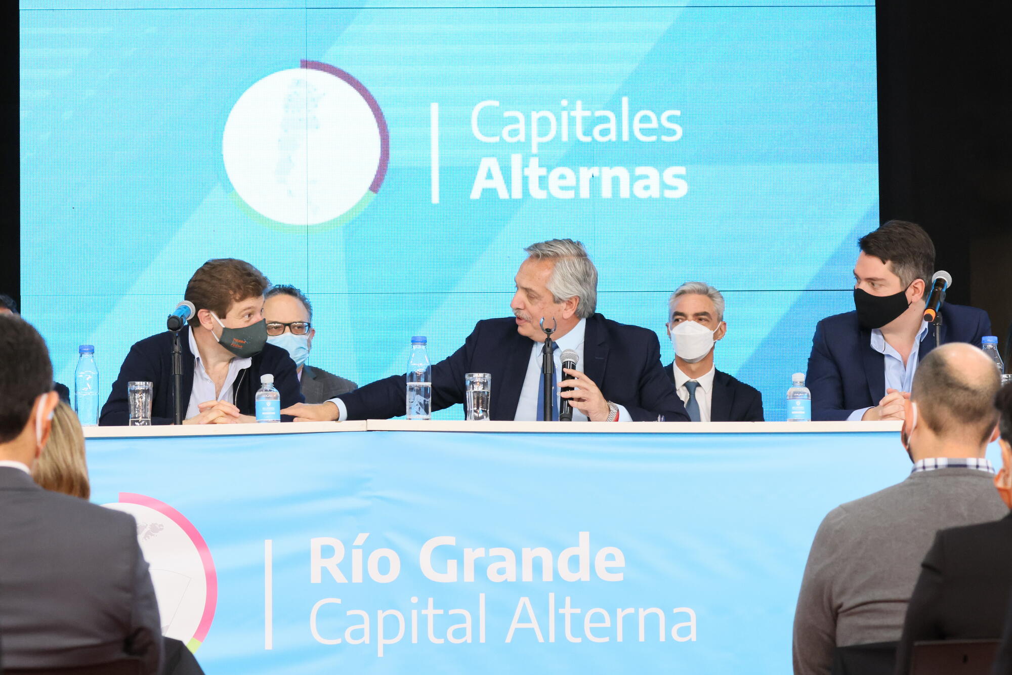 Capitales Alternas: El Presidente anunció obras y suscribió acuerdos en Tierra del Fuego
