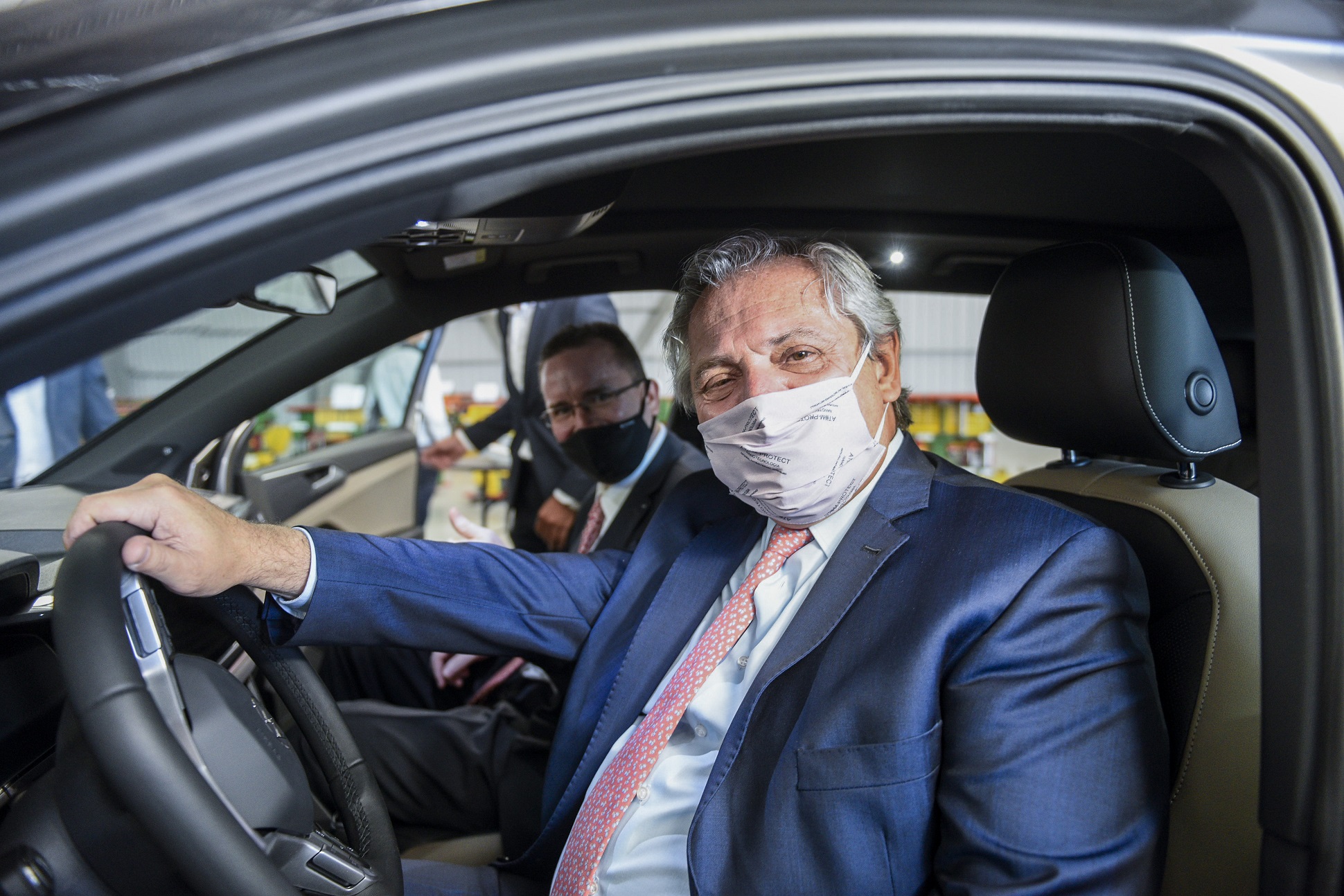 Baradero: Alberto Fernández visitó una autopartista nacional que fabricará piezas para el nuevo modelo Volkswagen Taos
