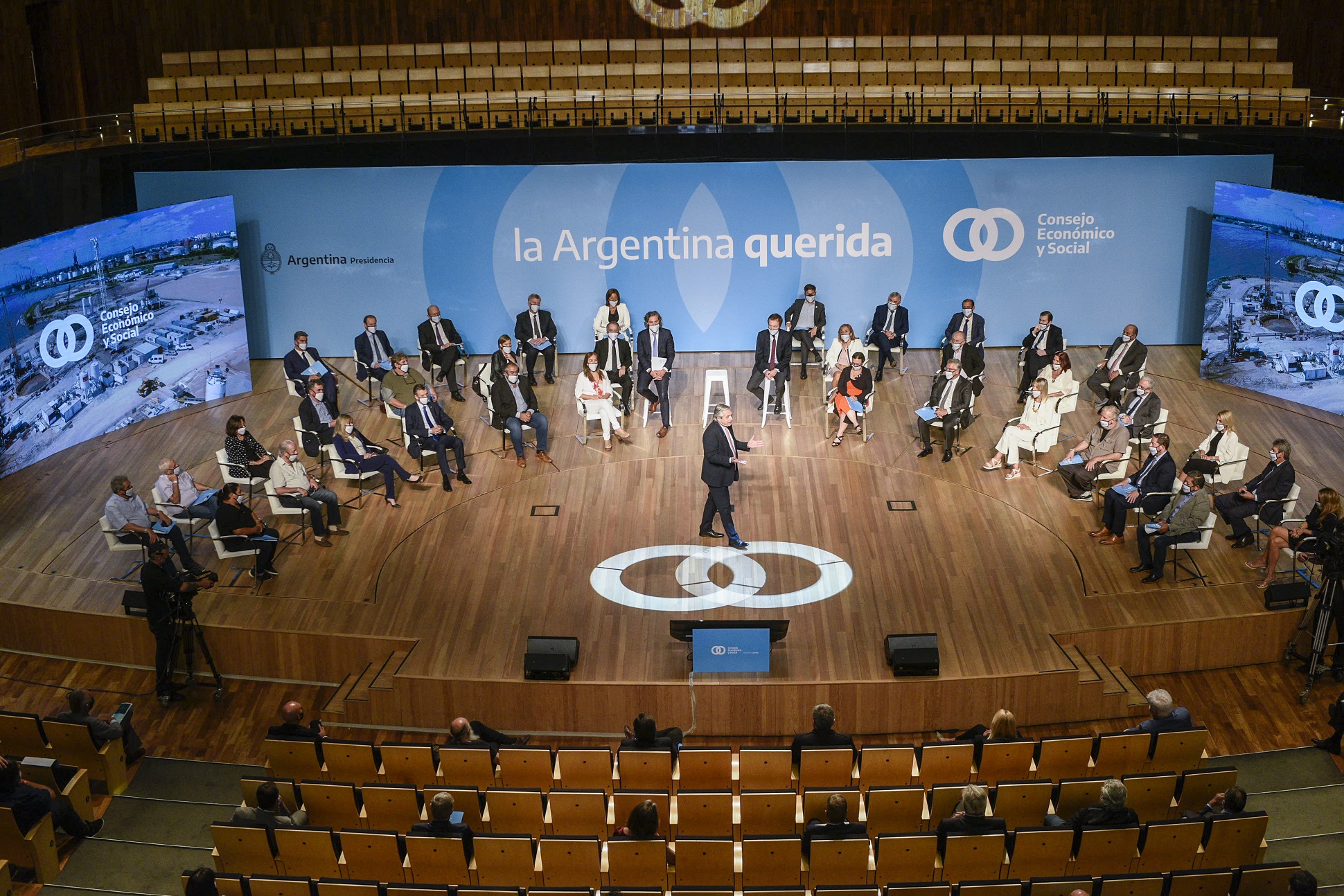 El Presidente convocó a  “hacer una sociedad más justa” en la que “apostemos al diálogo y a construir el futuro entre todos”