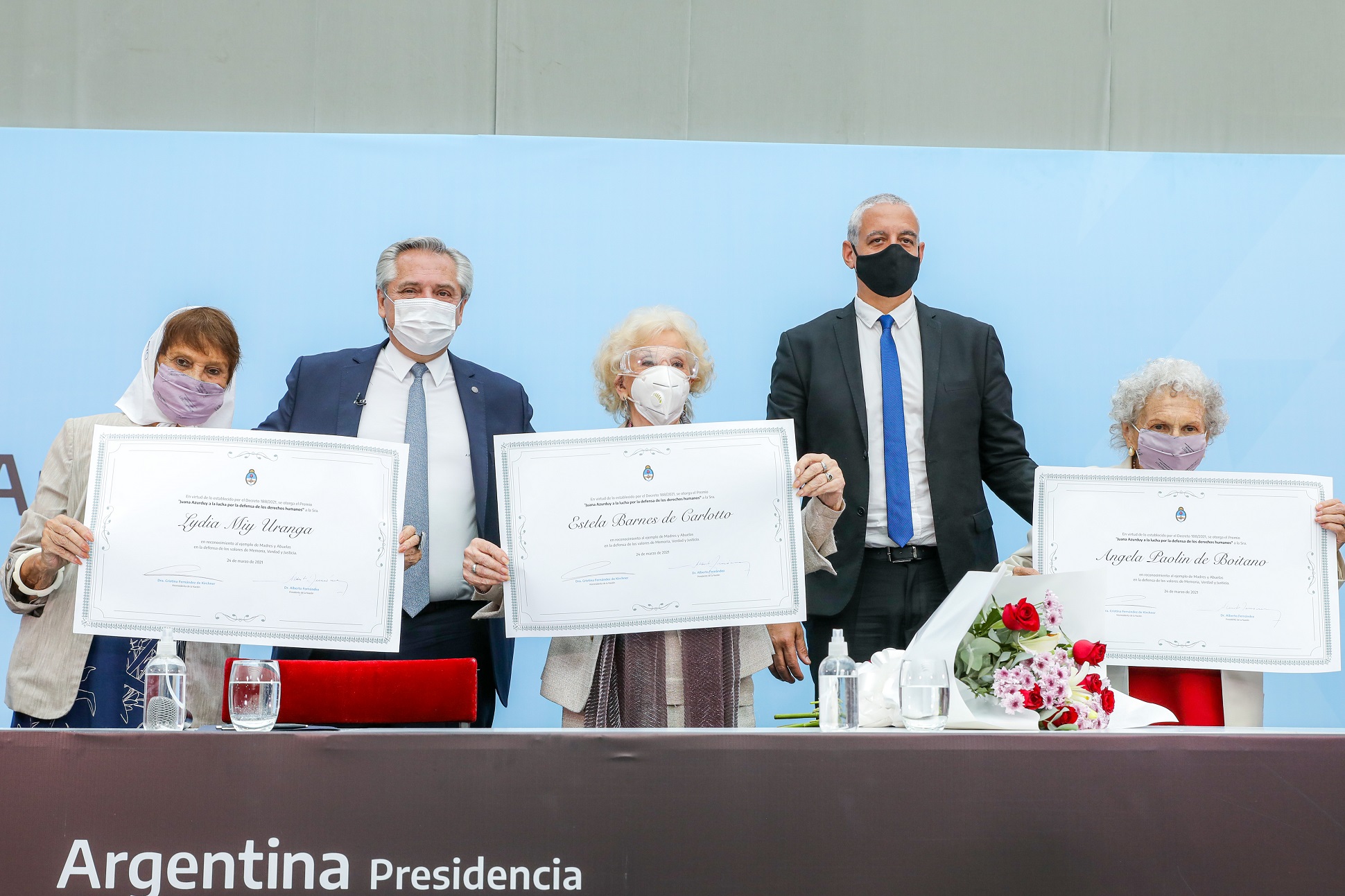 “Las Madres y las Abuelas son un modelo de conducta, de lucha y de compromiso para cada argentino y argentina”, dijo el Presidente