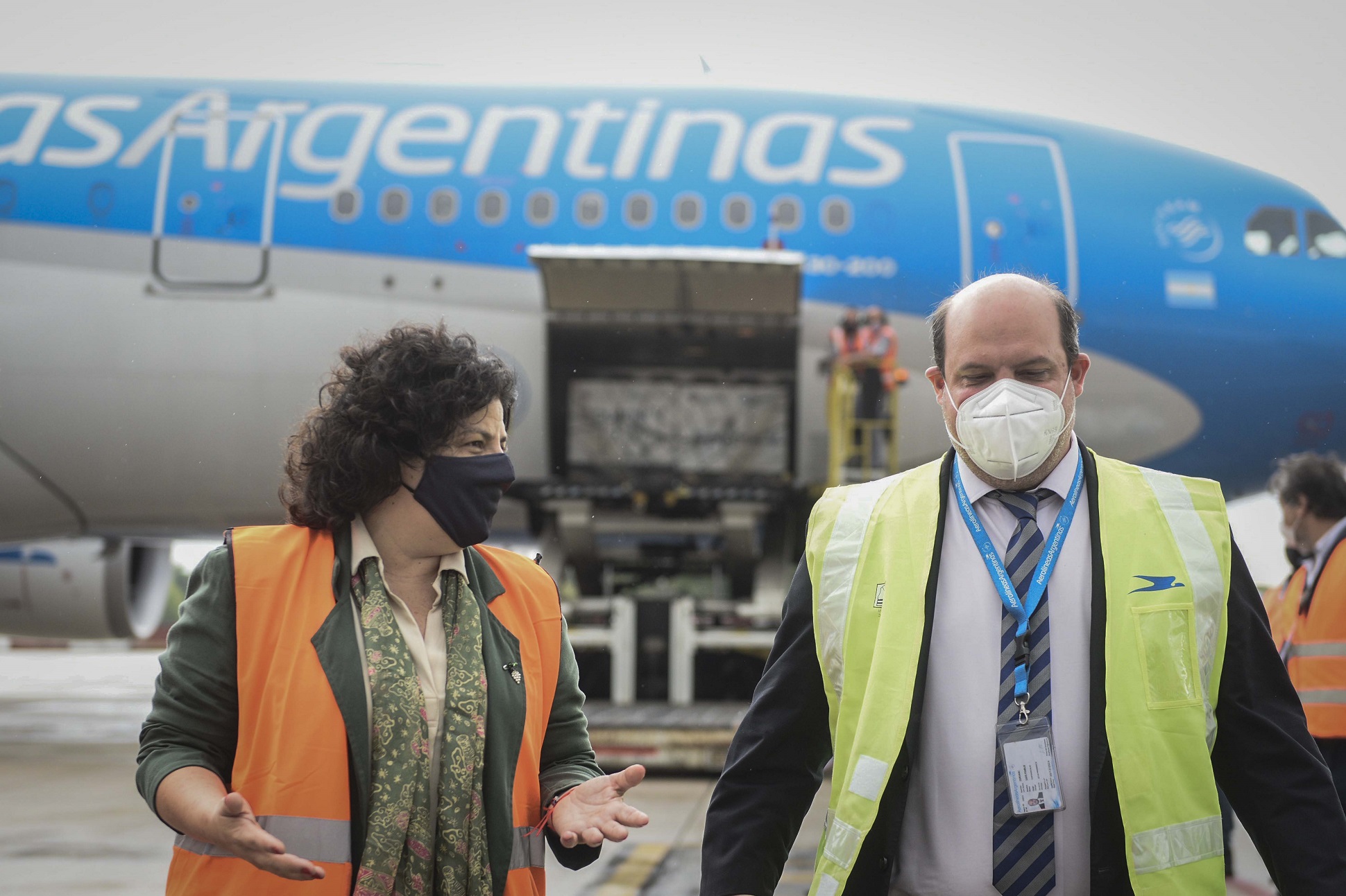 Coronavirus: Arribó otro avión de Aerolíneas Argentinas con 370.000 dosis del componente 1 de la vacuna Sputnik V