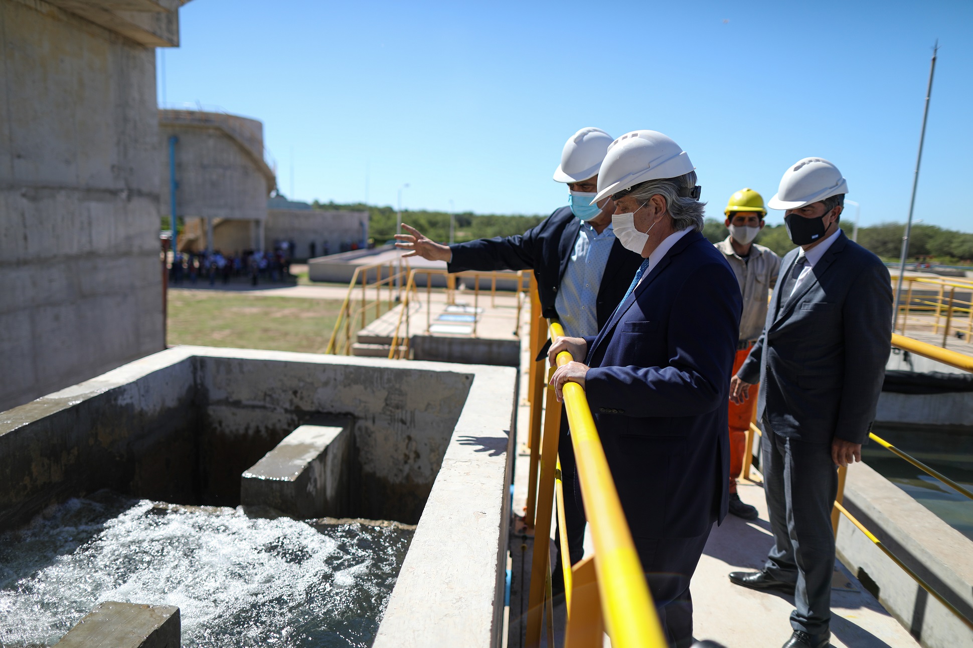 “Cuando trabajamos para los argentinos no tenemos sectores políticos”, dijo el presidente al inaugurar un acueducto en Chaco