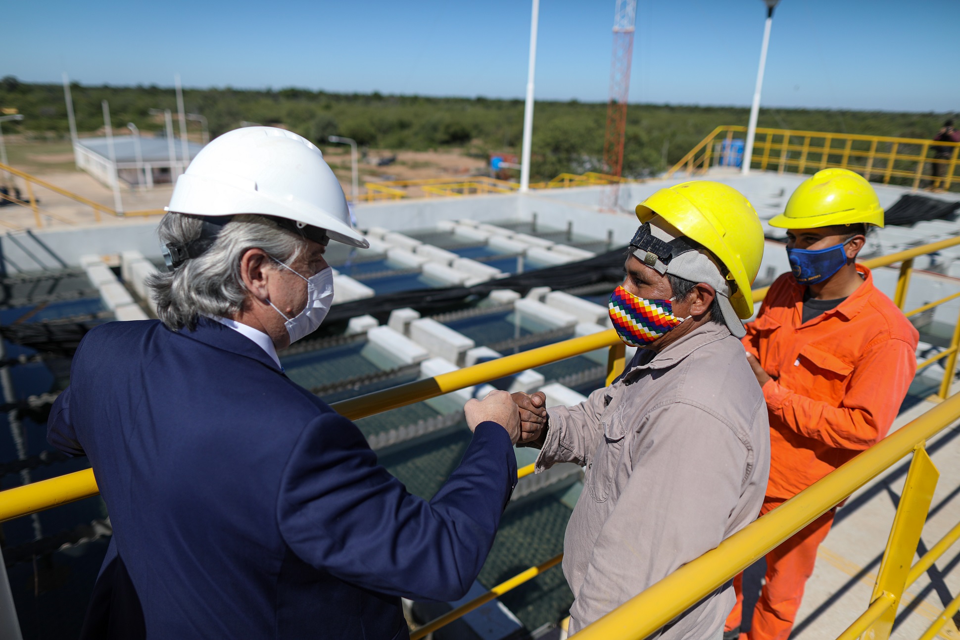 “Cuando trabajamos para los argentinos no tenemos sectores políticos”, dijo el presidente al inaugurar un acueducto en Chaco