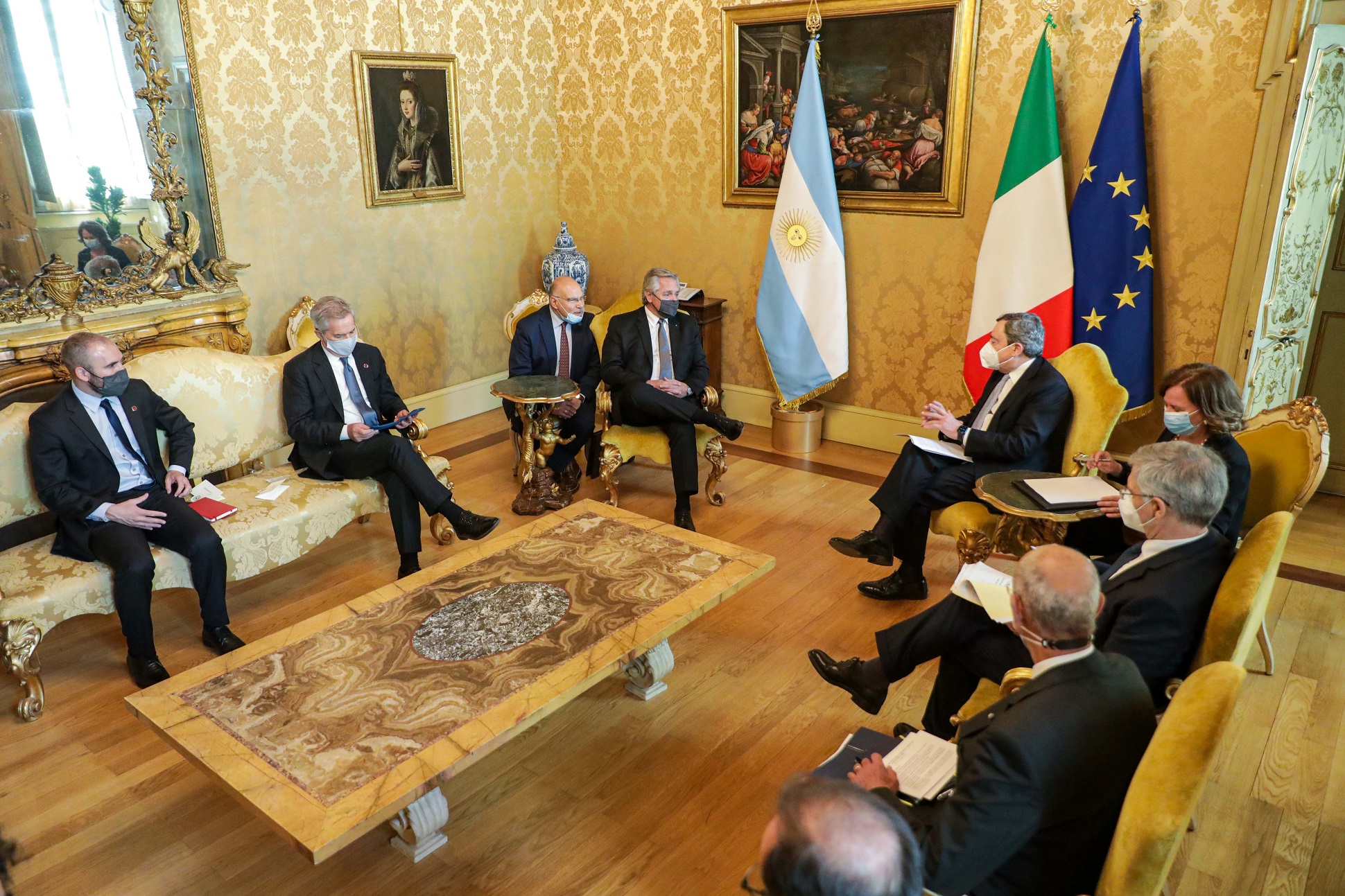 El presidente Alberto Fernández compartió una reunión de trabajo con el