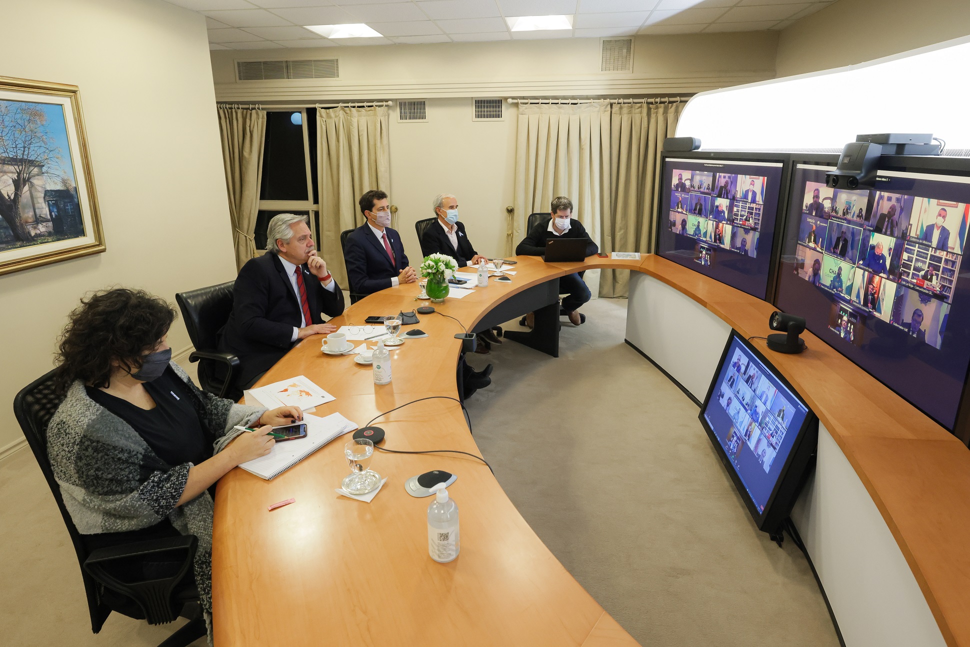 Coronavirus: el Presidente mantuvo una videoconferencia con 12 gobernadores para analizar la situación sanitaria