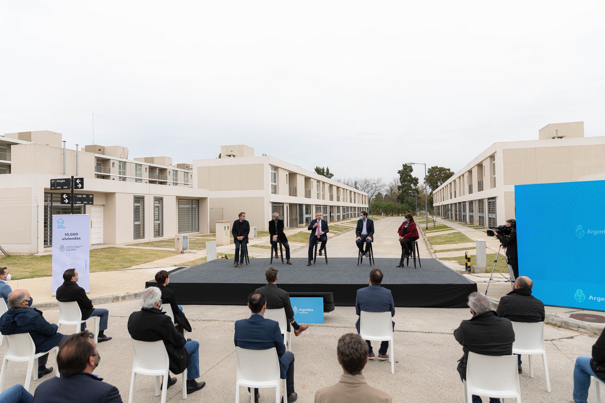 “Tener una vivienda en los tiempos que vivimos es lisa y llanamente un derecho esencial de cualquier ser humano”, dijo el Presidente