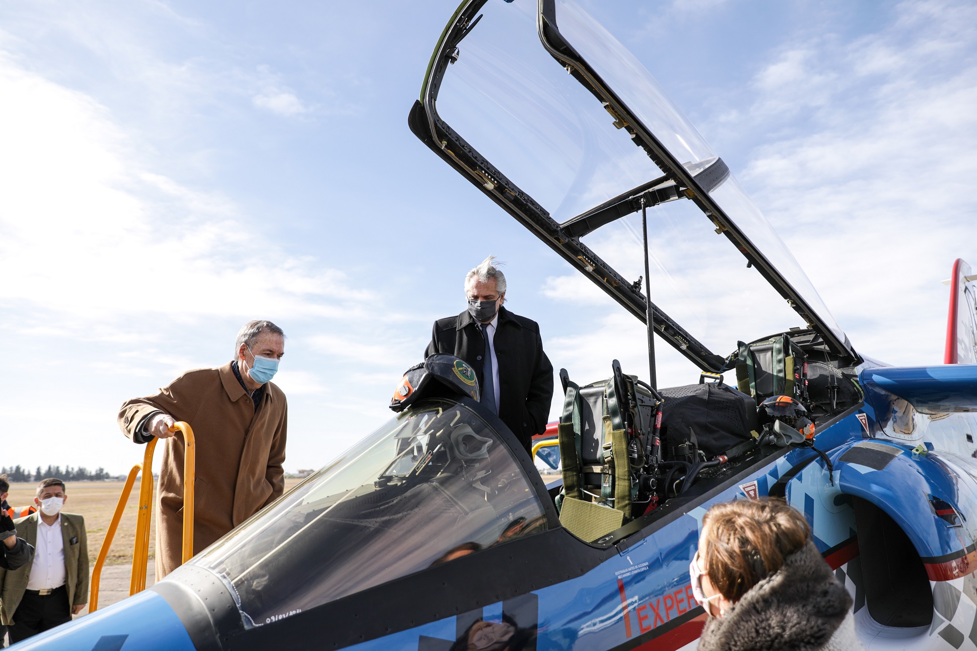 El Presidente encabezó en Córdoba la entrega a la Fuerza Aérea de una novedosa versión del Pampa III
