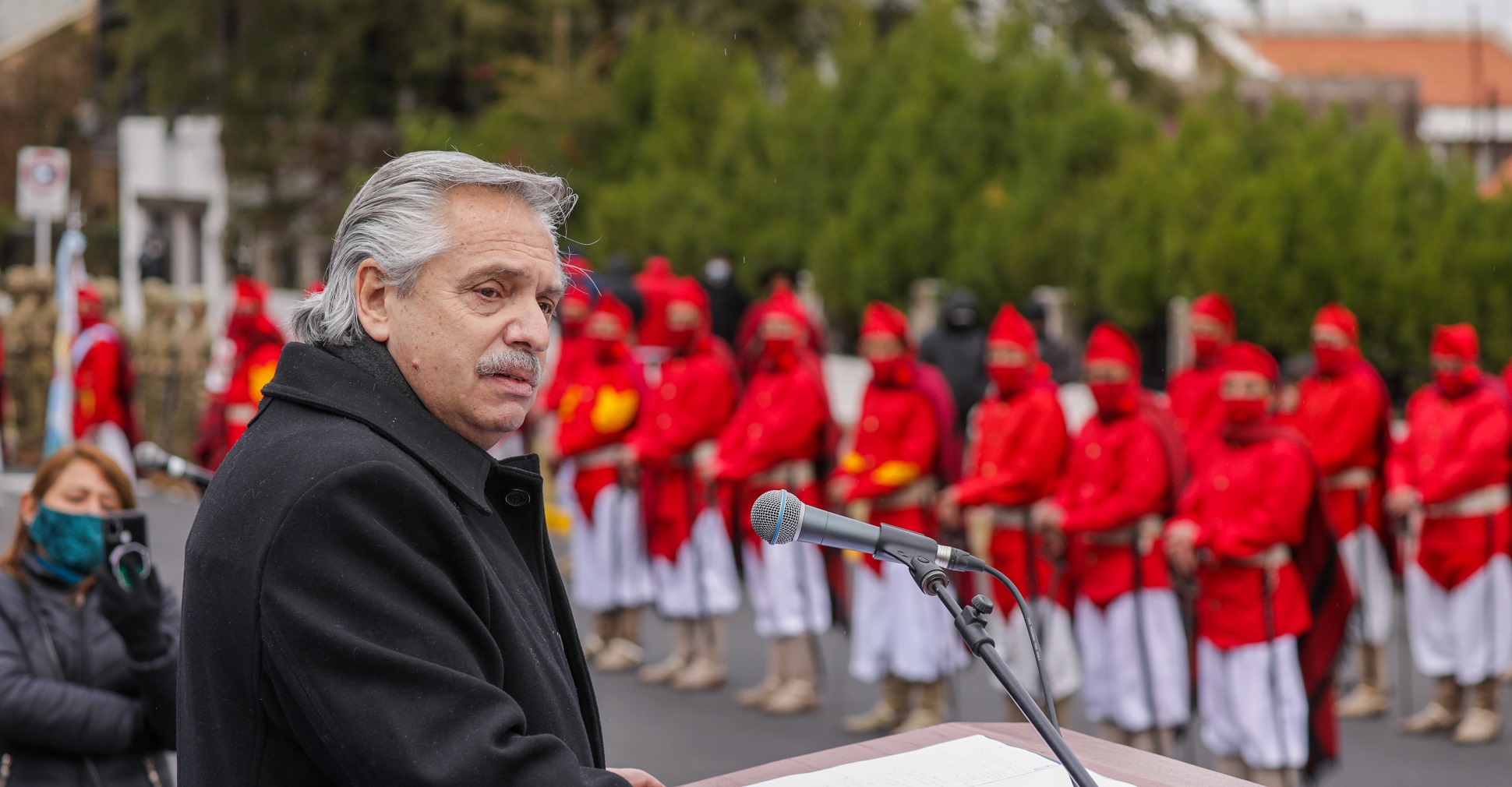 “Voy a trabajar por reconstruir un país federal”, dijo el Presidente en Salta en el acto por el bicentenario del fallecimiento de Güemes