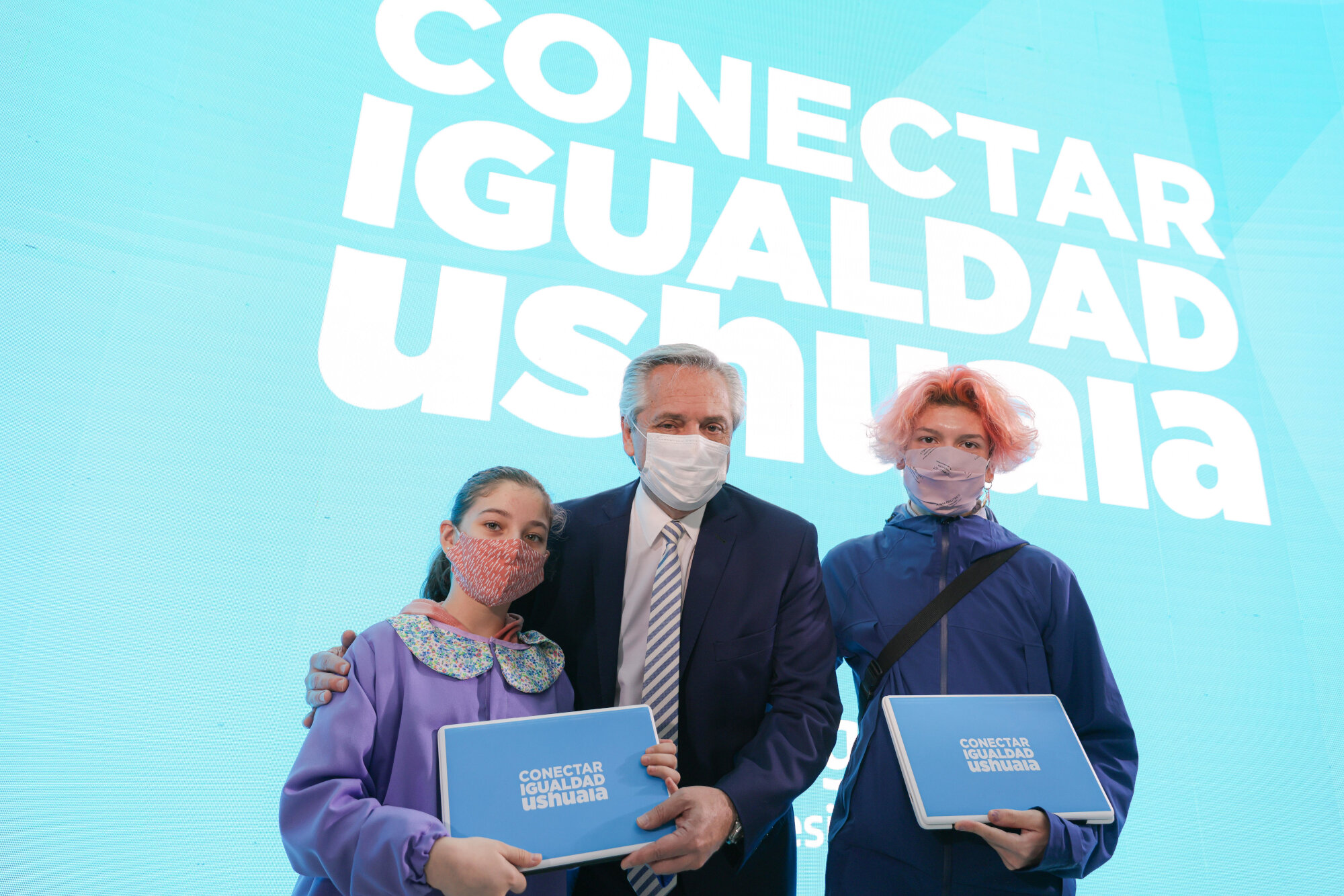 Con la entrega de más de 600 computadoras, el presidente Alberto Fernández lanzó el programa Conectar Igualdad en Ushuaia