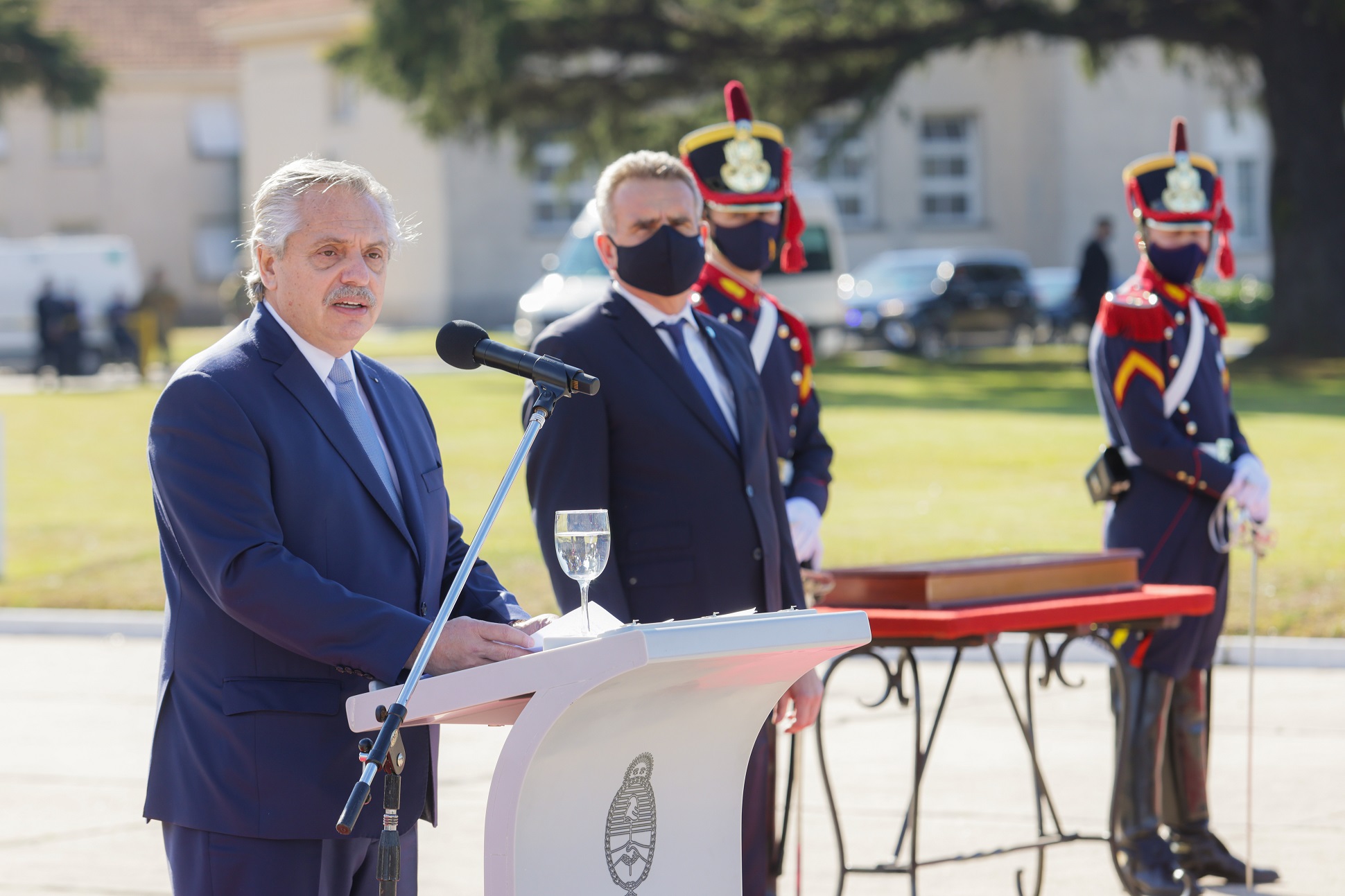 El Presidente agradeció a las Fuerzas Armadas la asistencia para enfrentar la pandemia: “Quiero reconocerles de corazón mi gratitud”