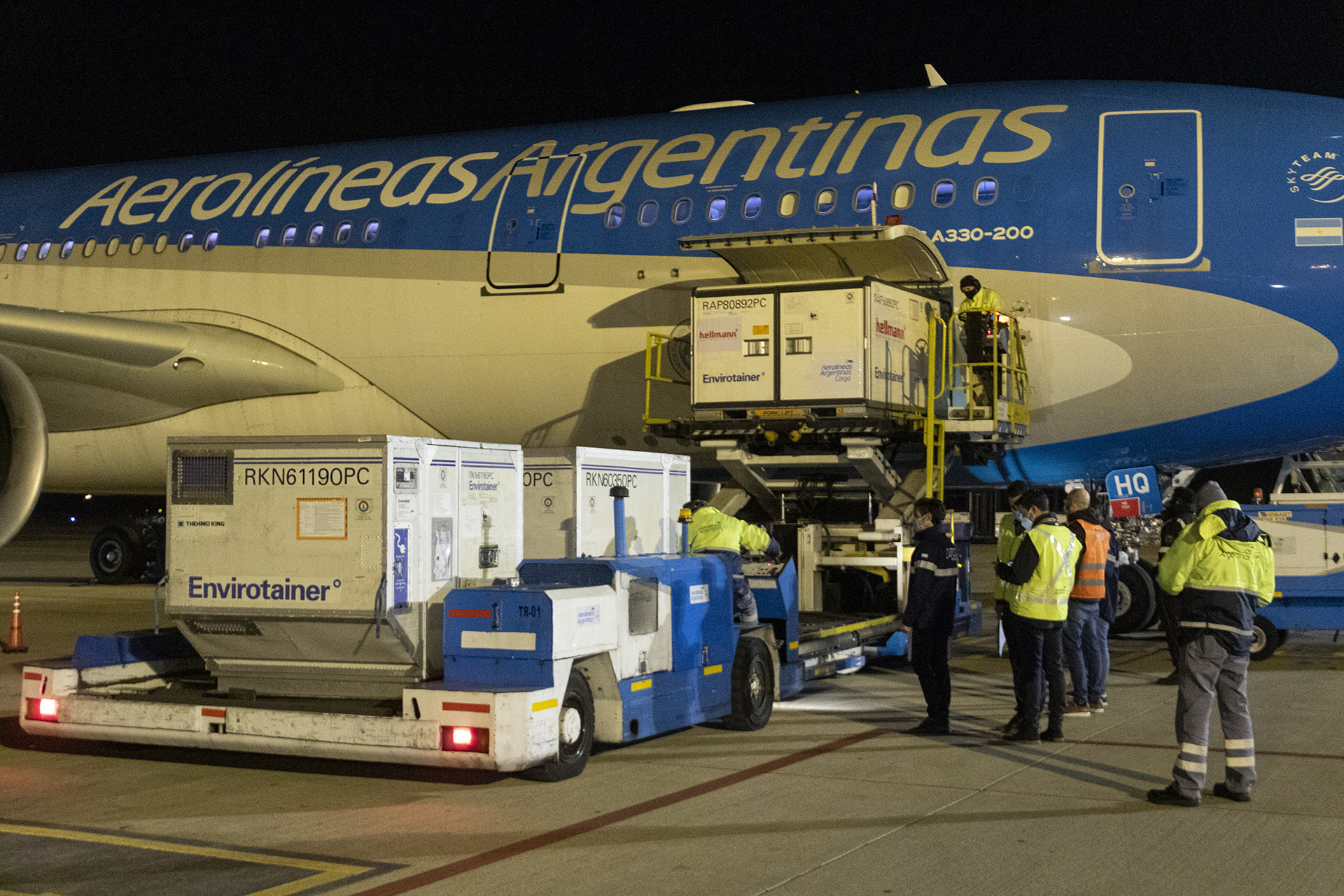 Llegaron 2.117.700 vacunas de AstraZeneca y Sinopharm