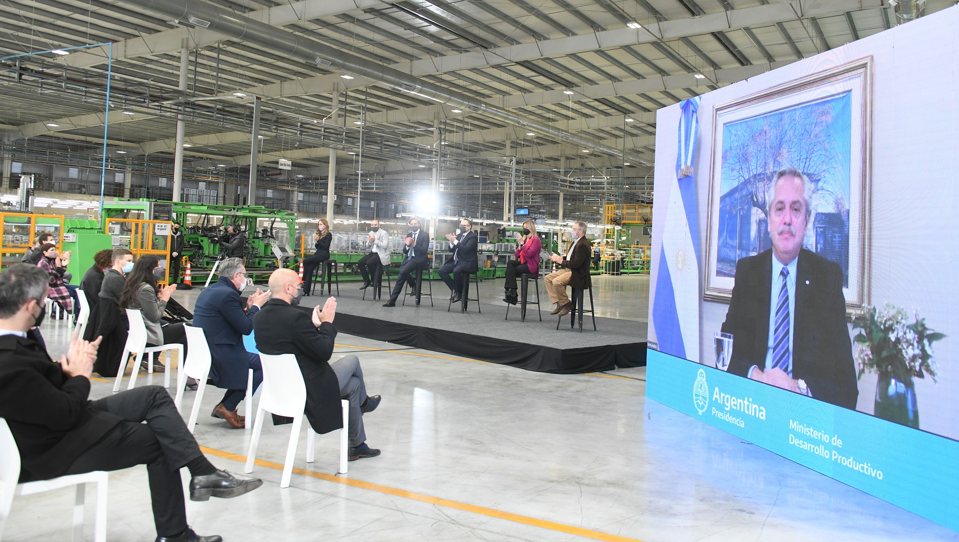 El Presidente destacó que con mayor consumo “van a ganar los empresarios que invierten, los trabajadores y los consumidores”