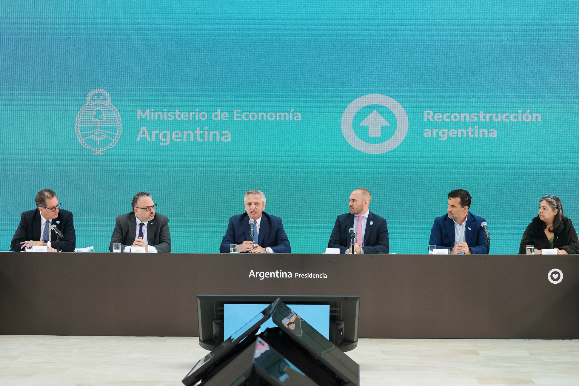 El Gobierno anunció el Régimen de Acceso a Divisas para el sector hidrocarburífero para favorecer las inversiones y la producción 