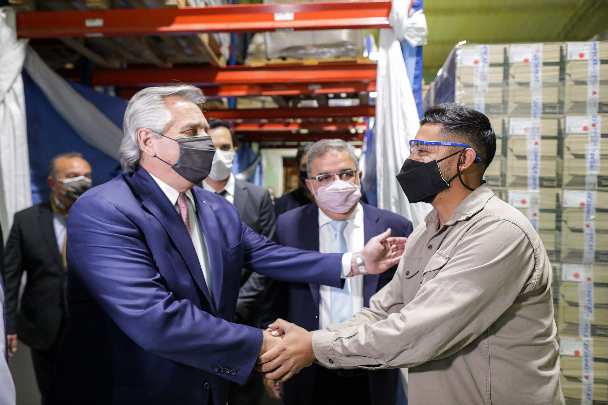 El Presidente, en Catamarca: “Hay reactivación porque hay vacunas”, remarcó tras visitar una fábrica textil