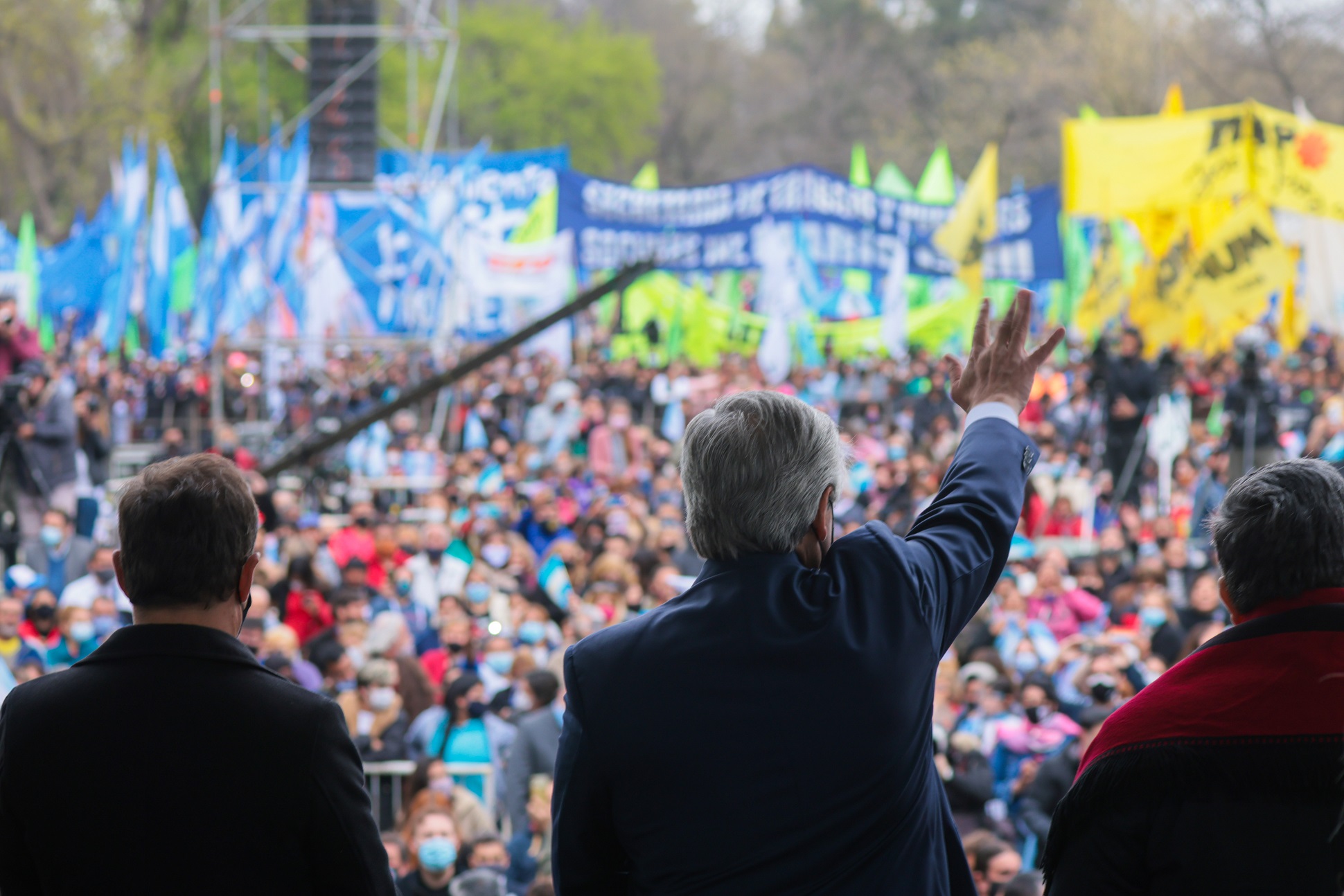 “El mensaje que recibimos lo hemos oído, dijo el Presidente, y convocó a redoblar el esfuerzo para recuperar el trabajo, la educación y la salud pública