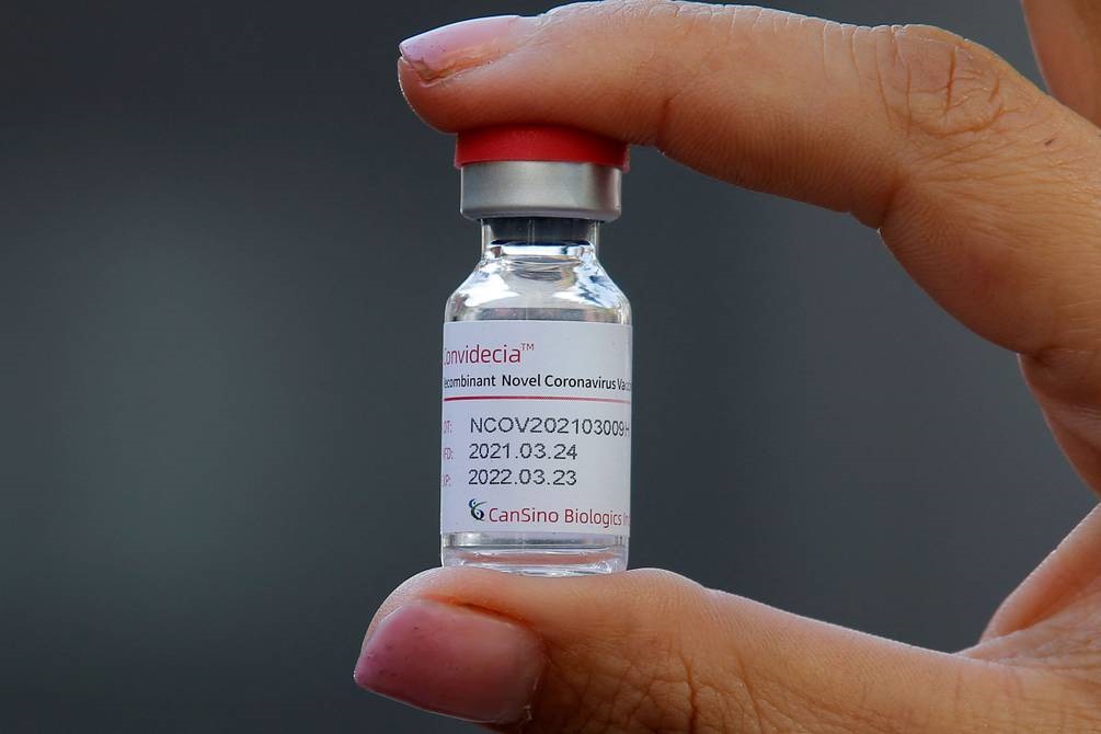 Arribaron 200.000 vacunas del laboratorio CanSino que se destinarán a poblaciones de difícil acceso