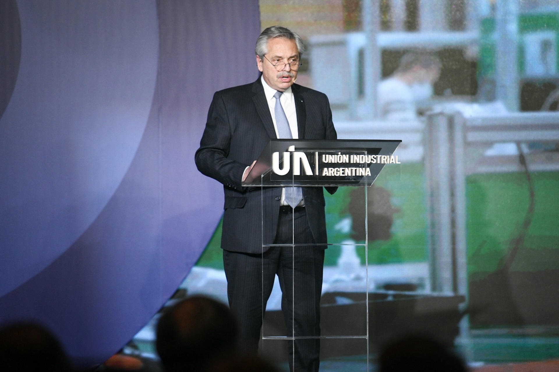 El presidente anunció la creación de un Plan Productivo 2030 para potenciar la industria, las exportaciones y el empleo