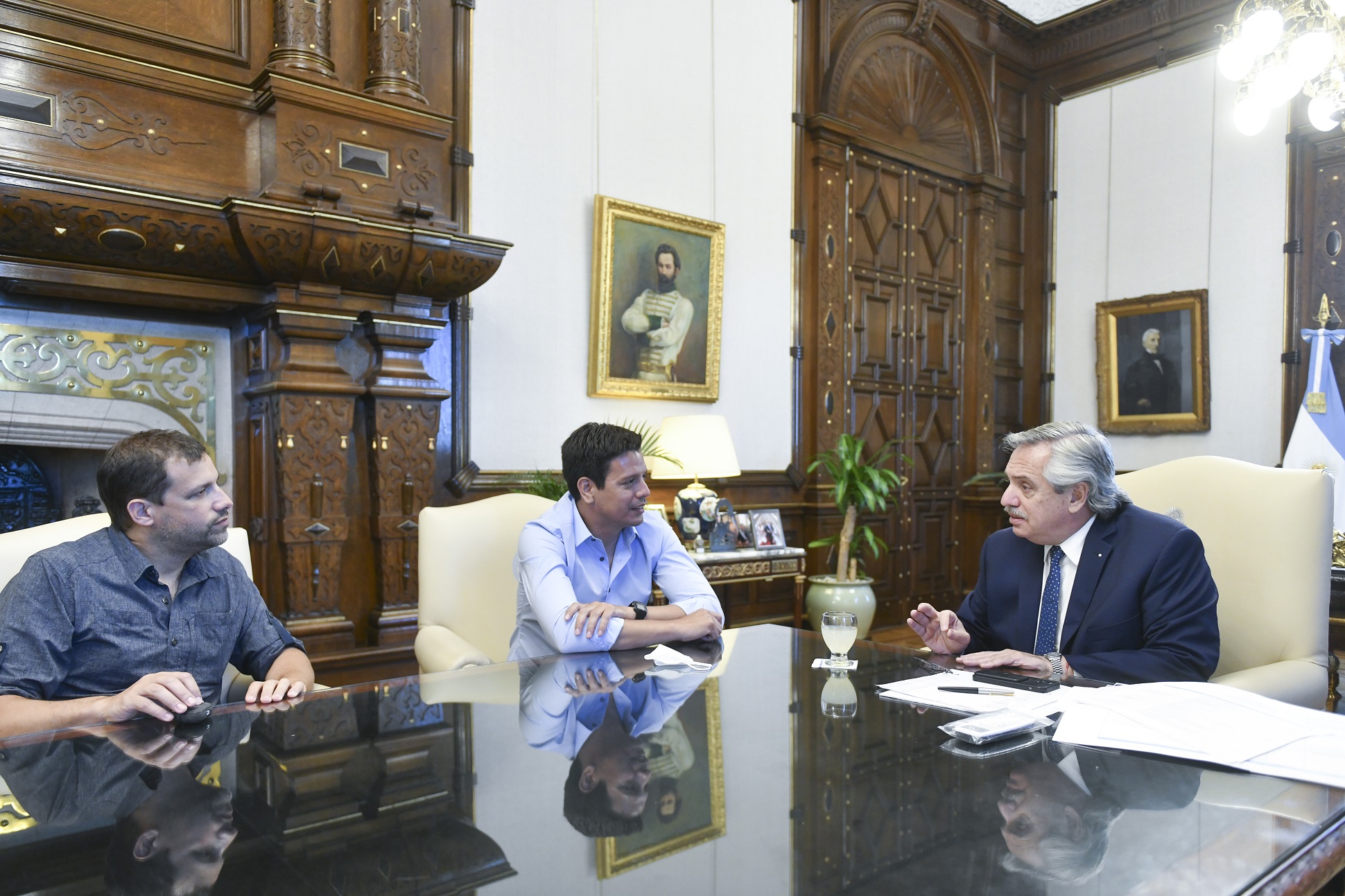 El presidente recibió al intendente del Partido de la Costa, Cristian Cardozo