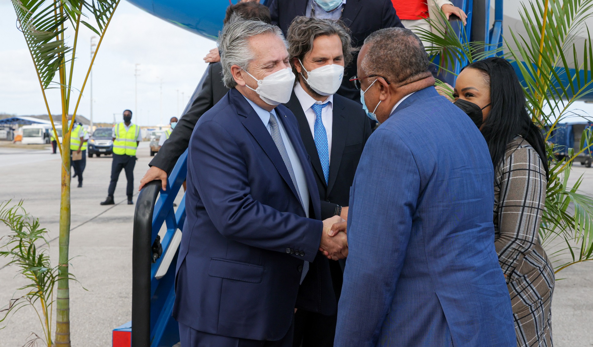 El presidente arribó a Barbados, donde mañana se reunirá con la primera ministra, Mia Mottley