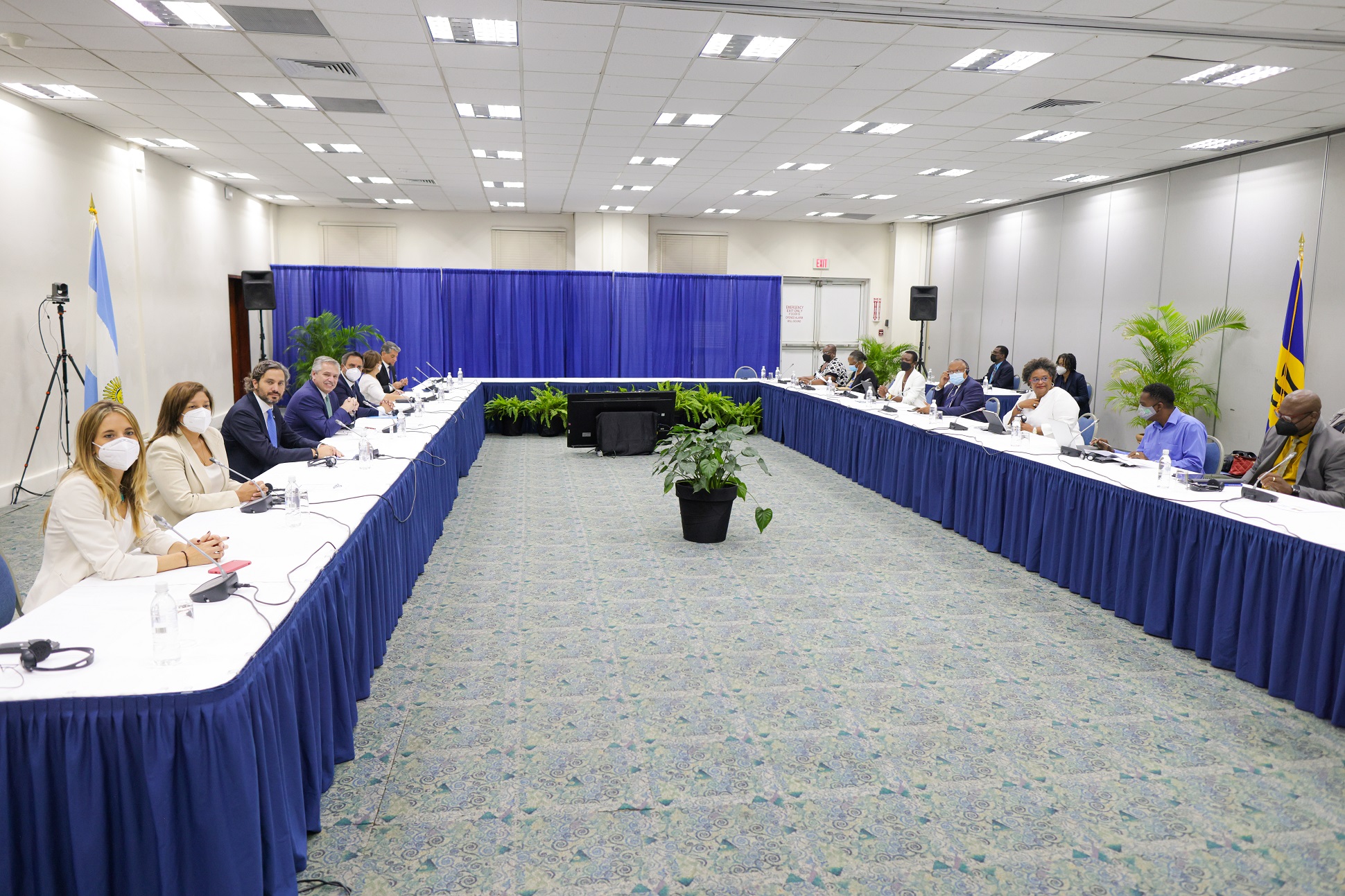 El presidente se reunió con la primera ministra de Barbados para profundizar en la agenda por el cambio climático