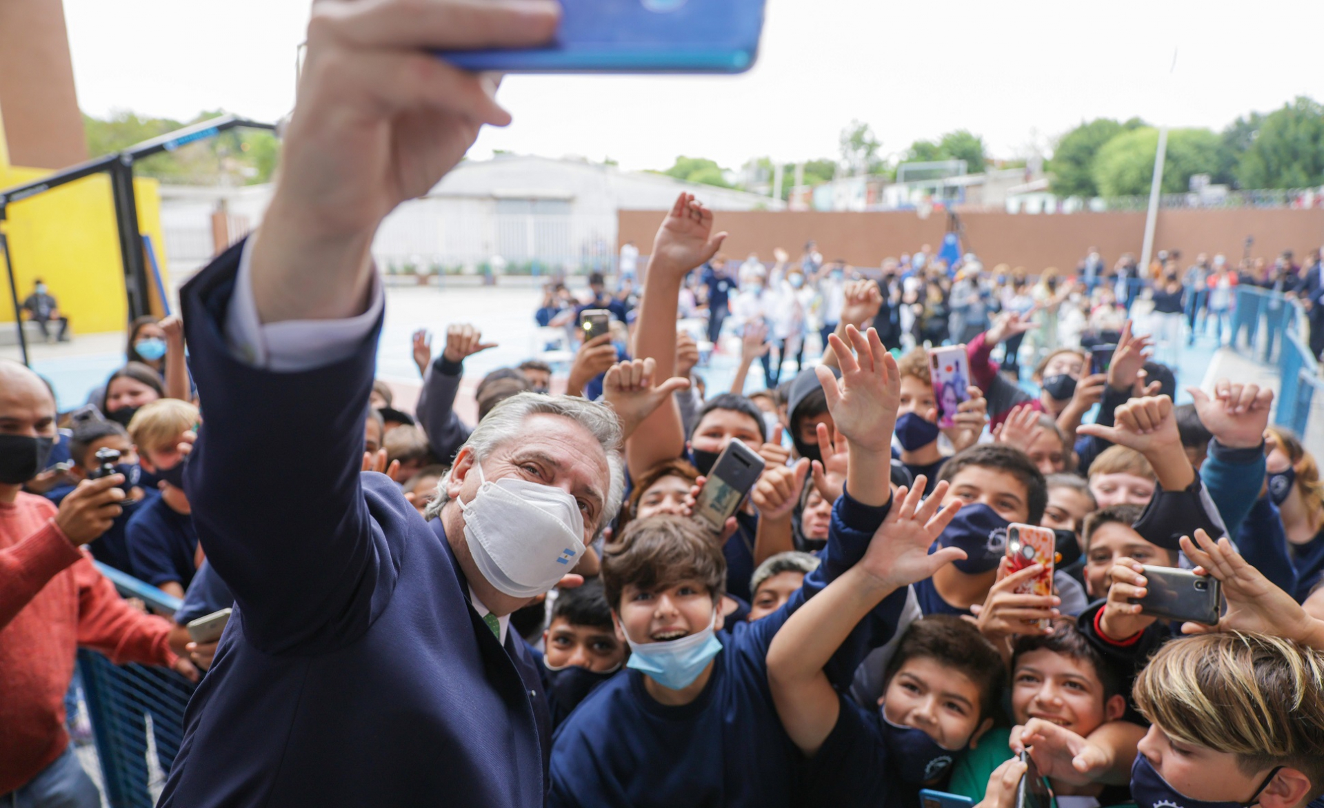 ”Cada peso que ponemos en materia educativa es una inversión”, afirmó el presidente al inaugurar el nuevo edificio de una escuela técnica en Paraná