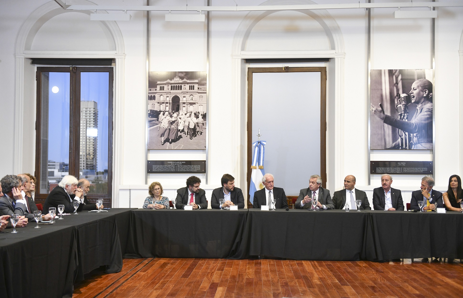 El presidente recibió a las autoridades del Congreso Judío Latinoamericano en la Casa Rosada y ratificó su compromiso contra la impunidad