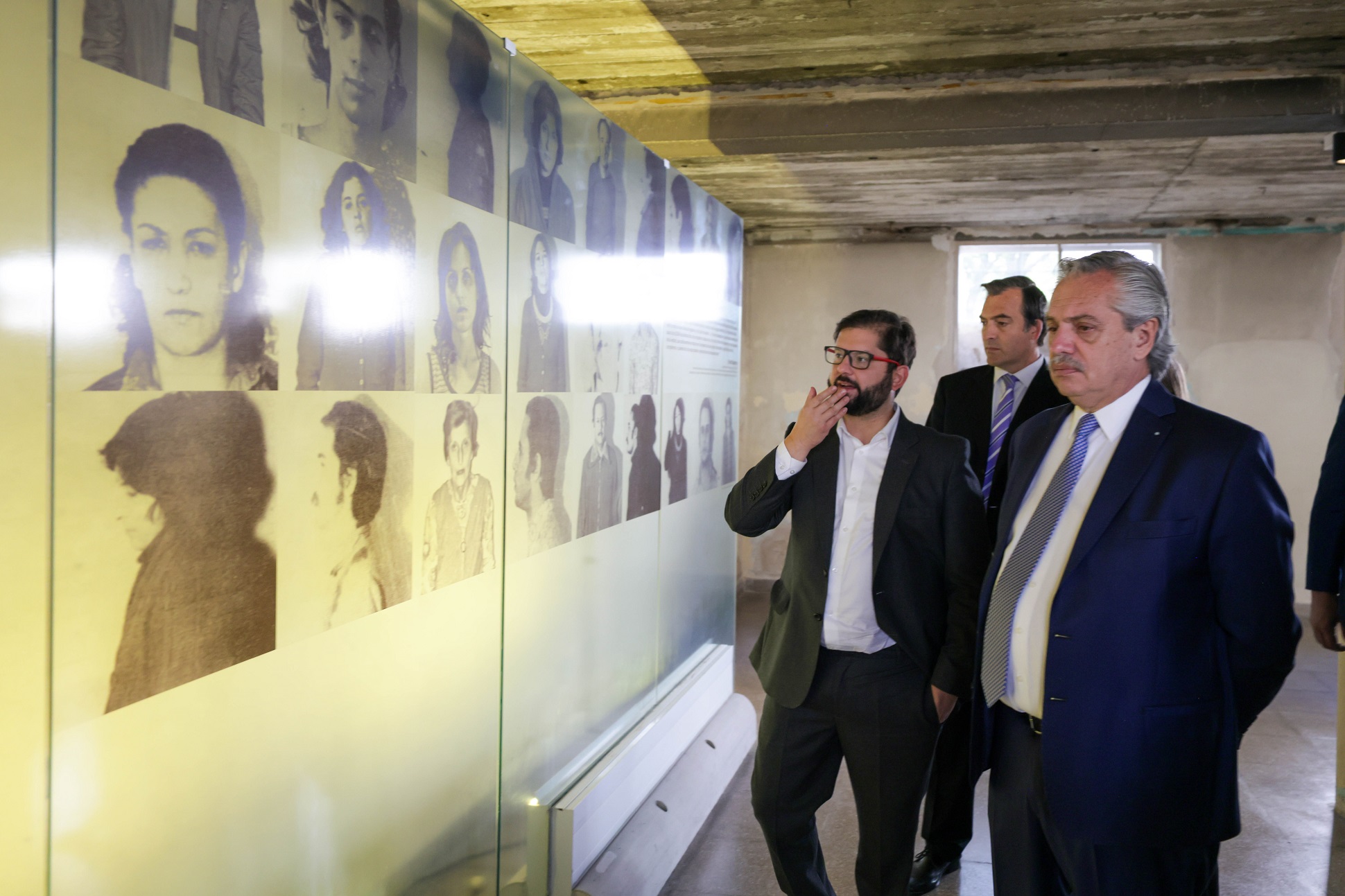 Alberto Fernández y Gabriel Boric realizaron una visita al Museo Sitio de Memoria ESMA