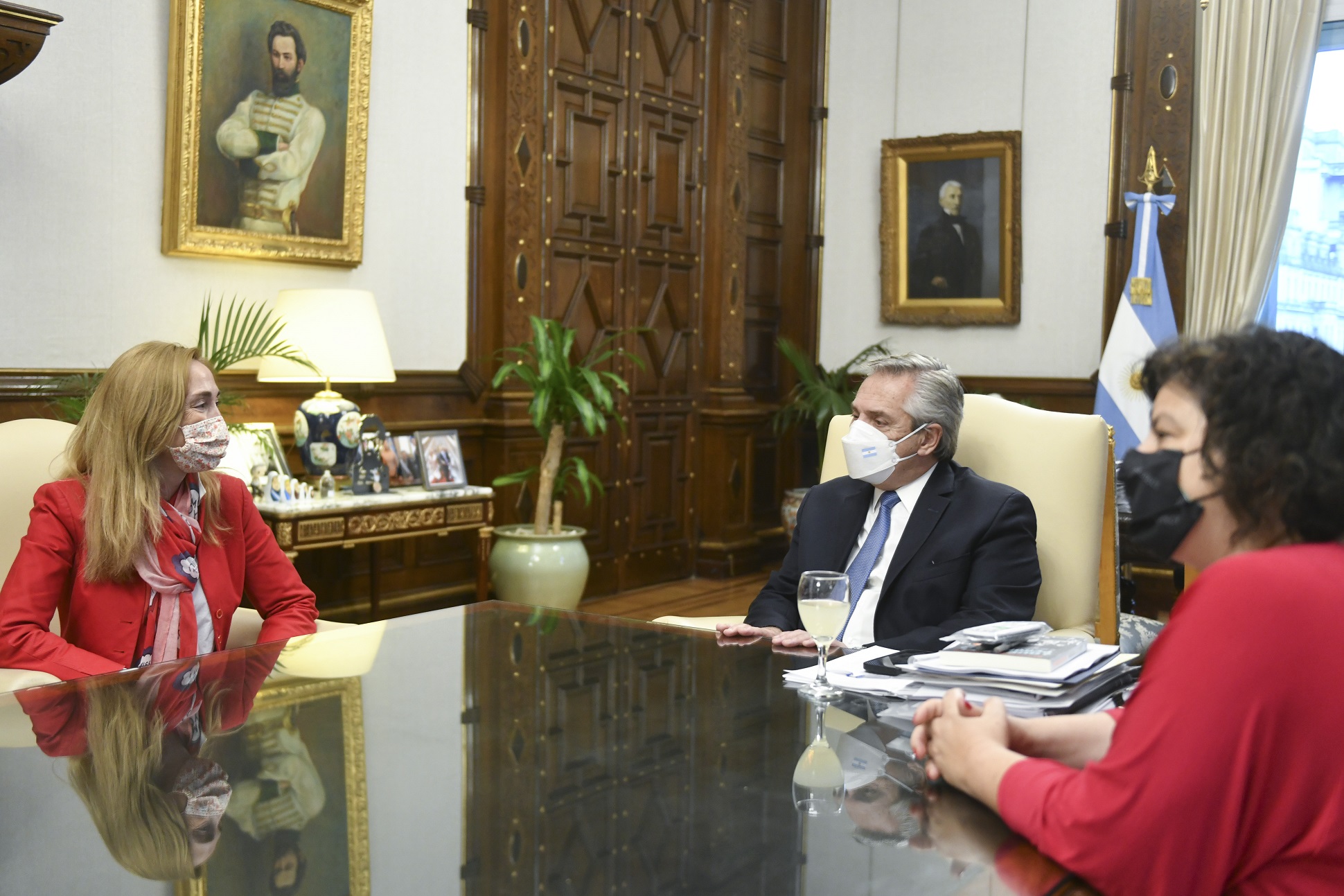 El presidente mantuvo un encuentro con especialistas en Salud Mental de la Organización Mundial y la Organización Panamericana de la Salud