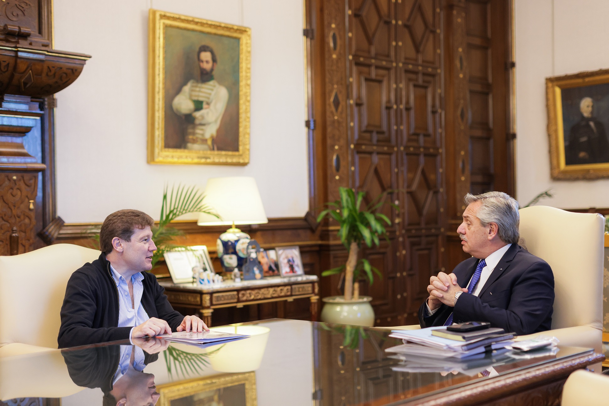 El presidente recibió al gobernador de Tierra del Fuego, Gustavo Melella