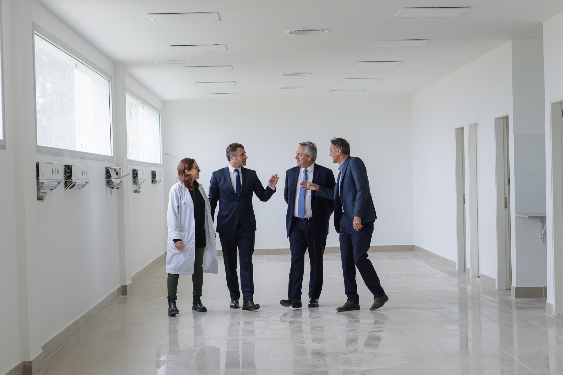 El presidente recorrió las obras del Hospital Central de Pilar