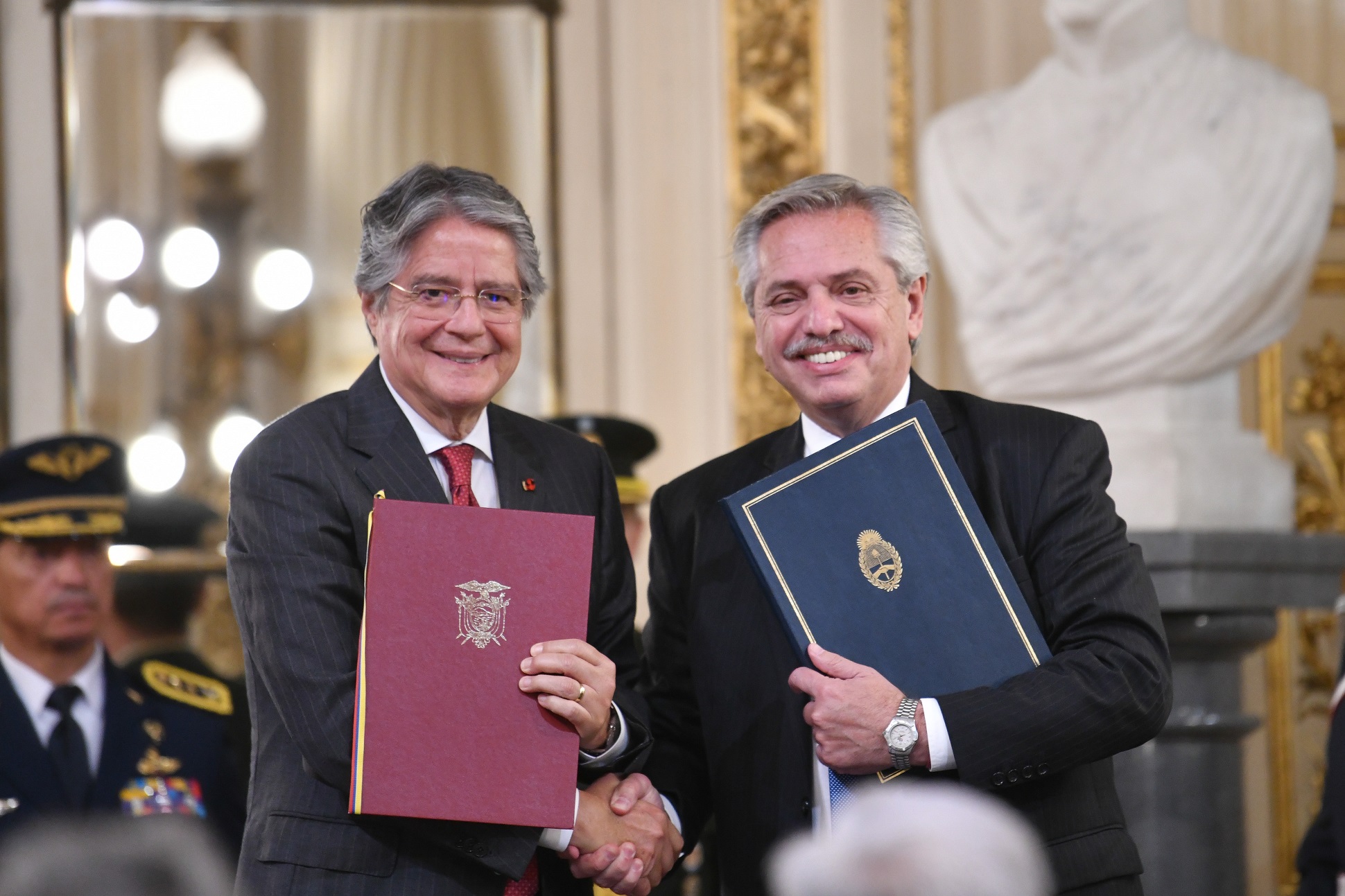 Los presidentes Fernández y Lasso acordaron lanzar un “programa de fraternidad en América Latina y el Caribe” a través de la CELAC