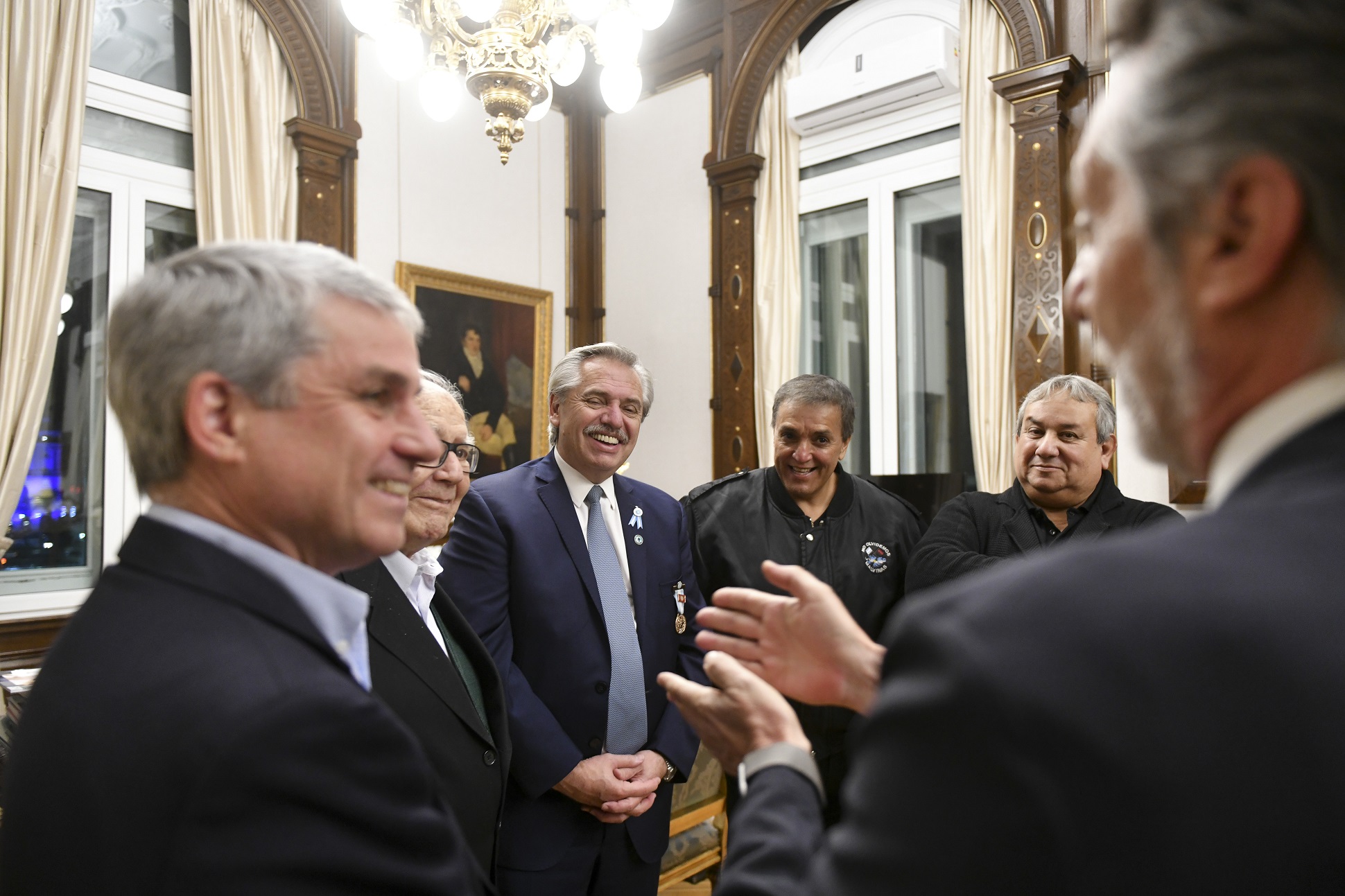 “Que en el siglo XXI estemos discutiendo el colonialismo debería avergonzarnos”, dijo el presidente