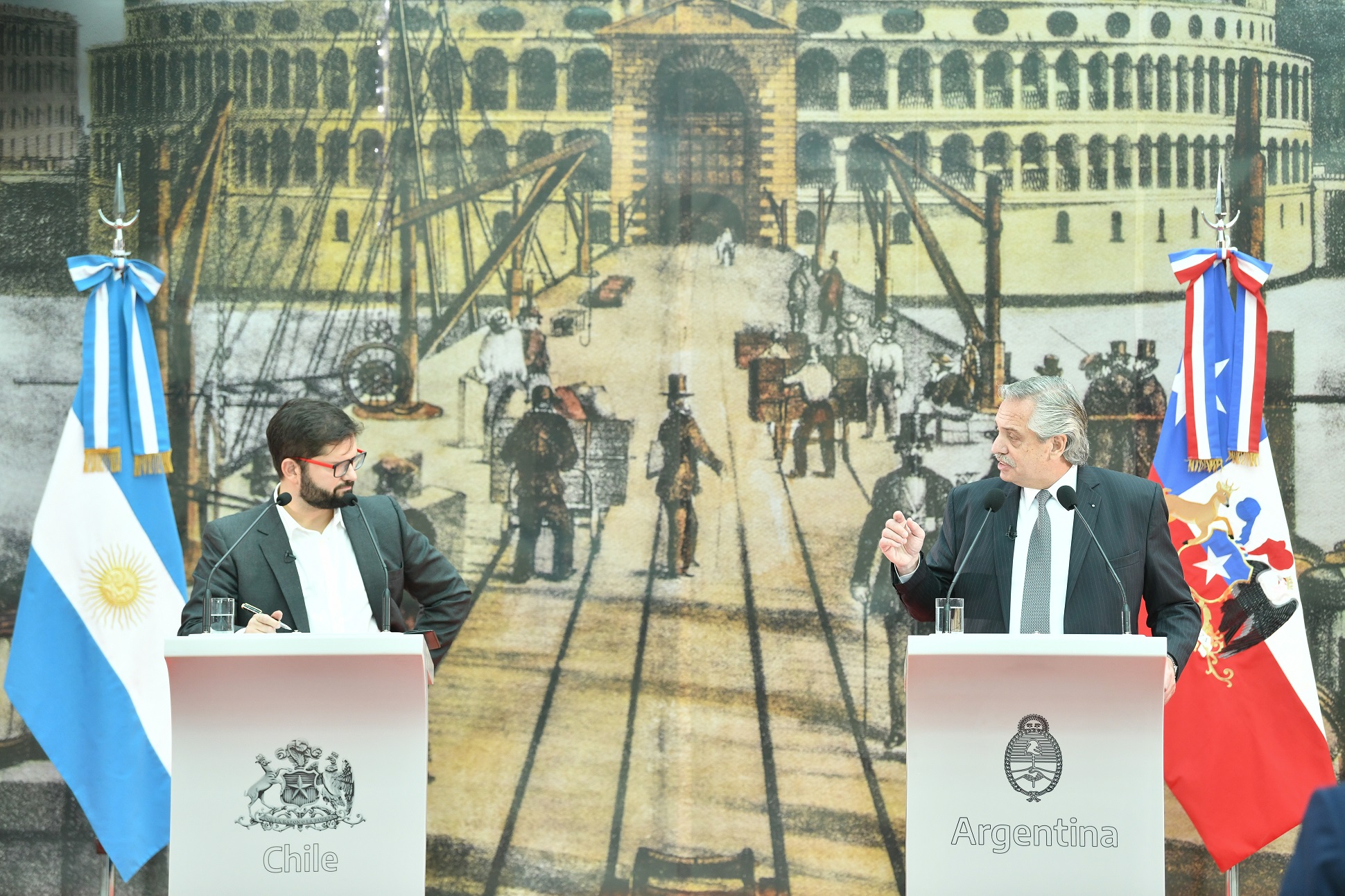 Los presidentes Fernández y Boric reivindicaron la unidad de Latinoamérica y la hermandad entre Chile y Argentina