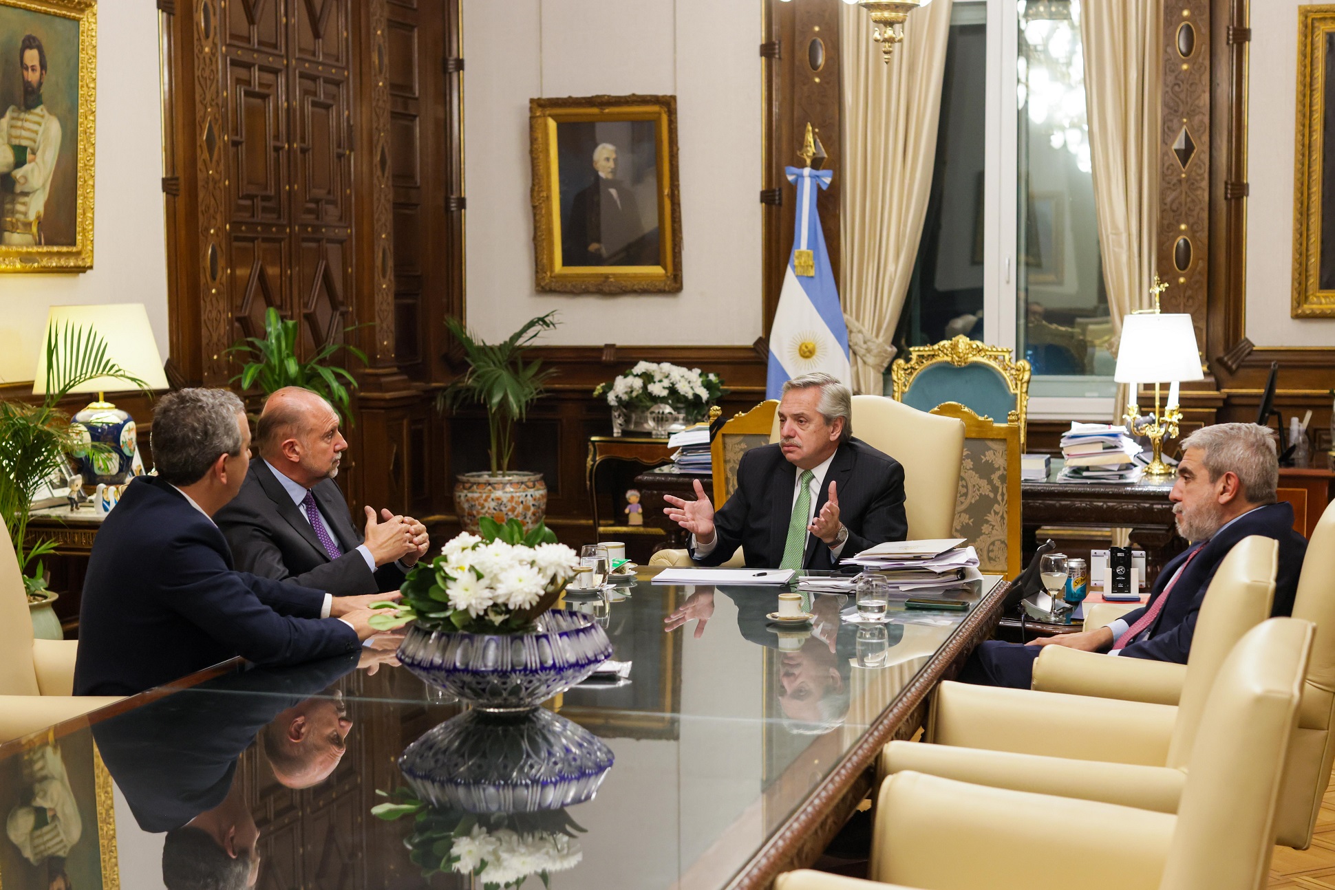 El presidente se comprometió a reforzar la seguridad de Rosario durante un encuentro con el gobernador Perotti y el intendente Javkin